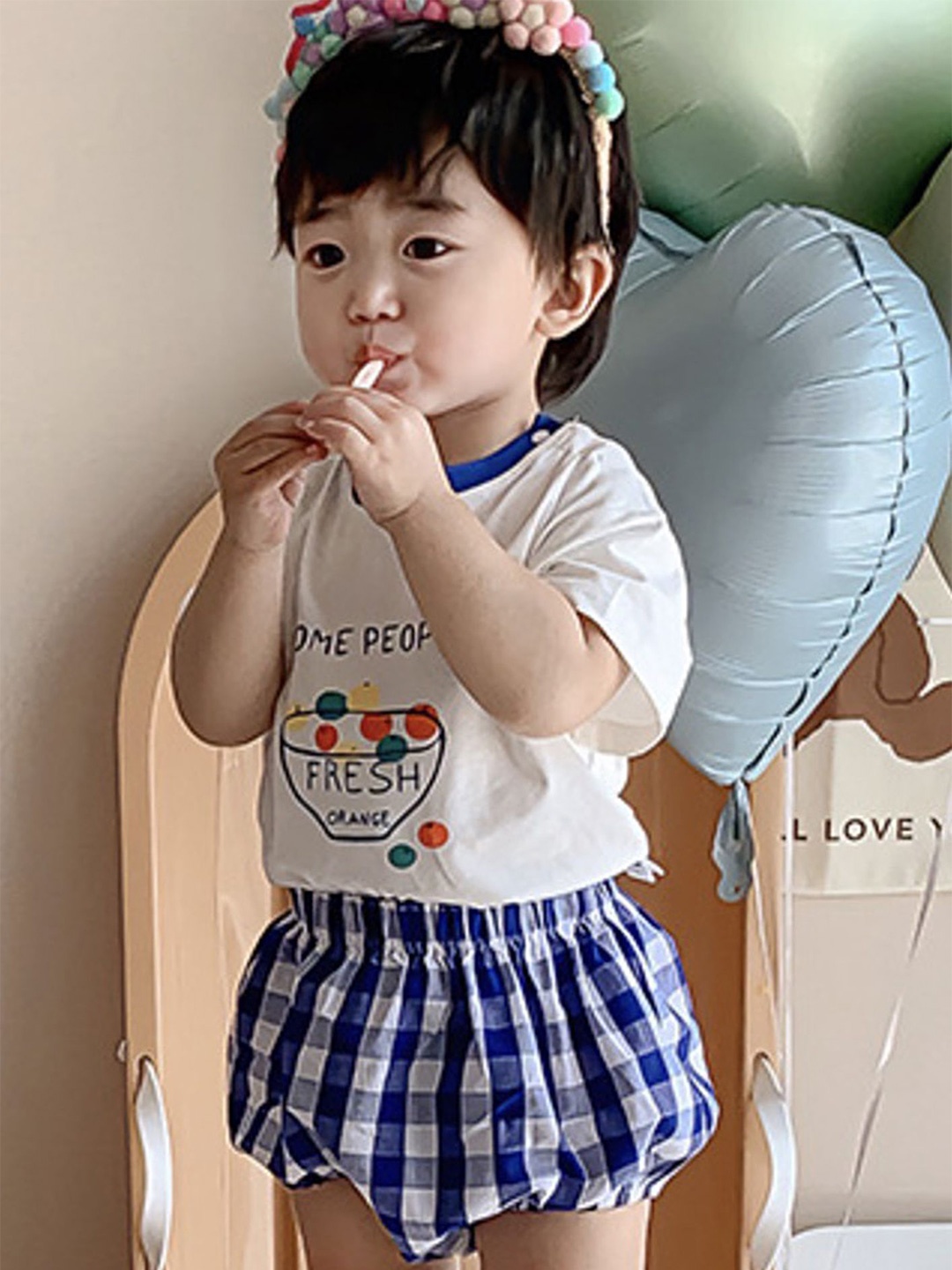 

LULU & SKY Unisex Kids Printed T-shirt with Shorts, White