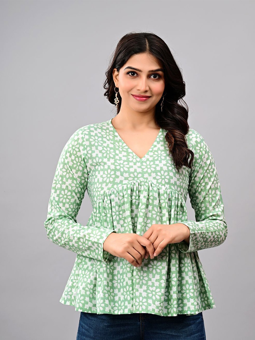 

CORDSET Geometric Print Cotton Empire Top, Green
