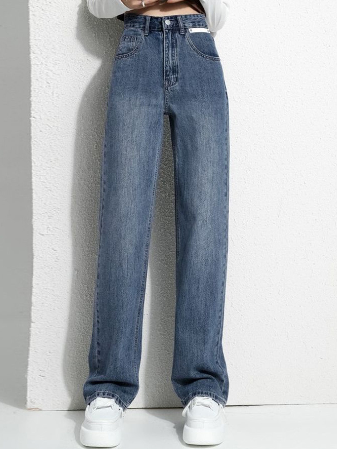 

StyleCast Women Straight Fit High-Rise Jeans, Blue