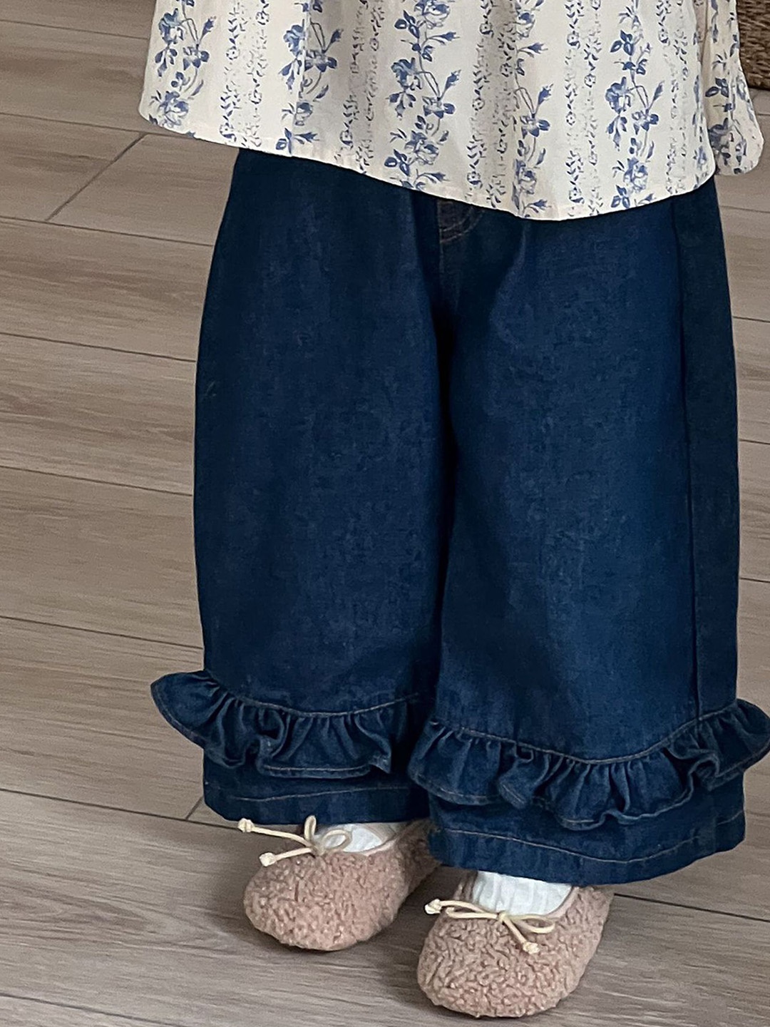 

LULU & SKY Girls Wide Leg High-Rise Highly Distressed Jeans, Navy blue