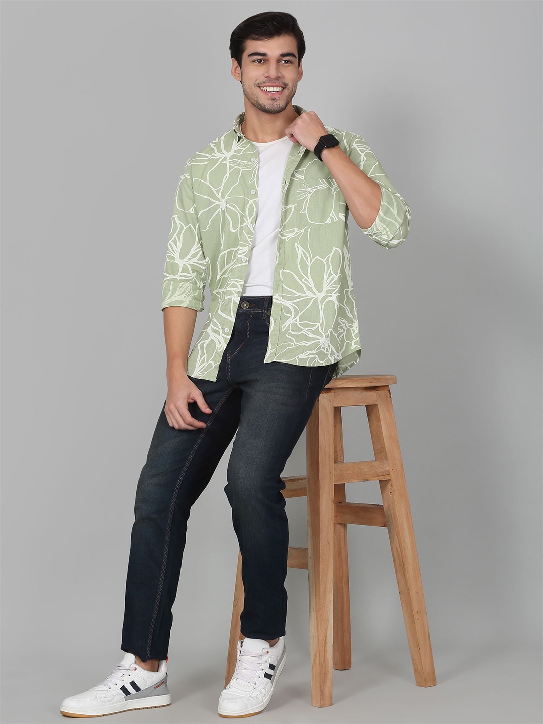 

Cantabil Men Original Floral Opaque Printed Casual Shirt, Green
