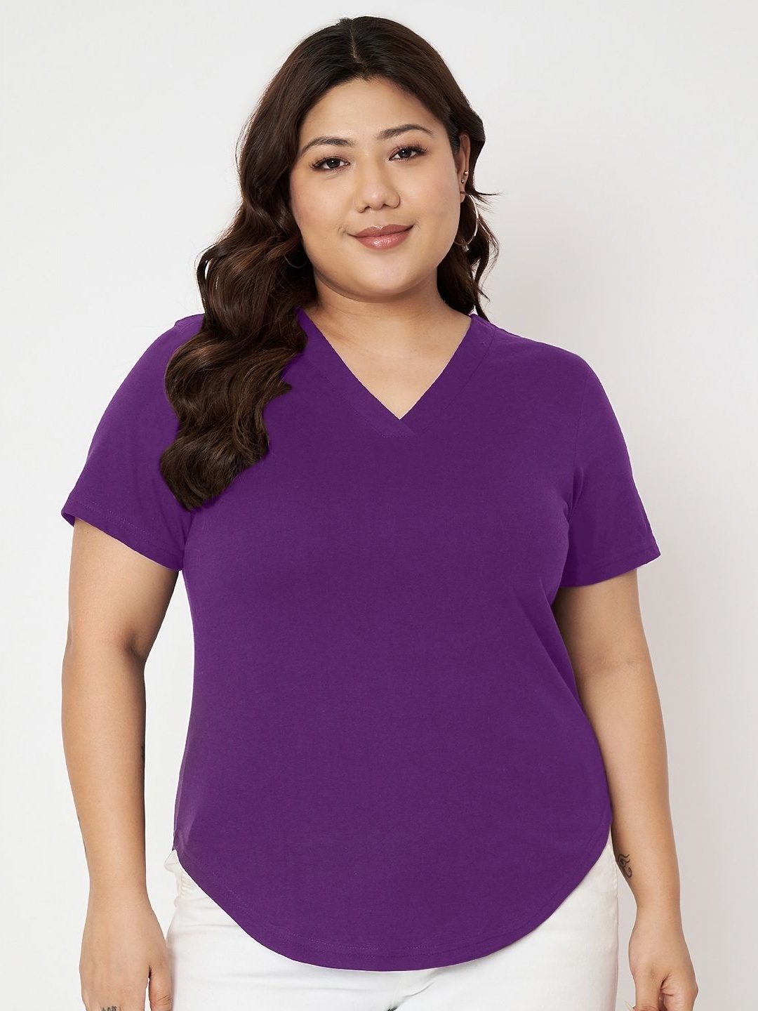 

BRINNS Women V-Neck Applique T-shirt, Purple