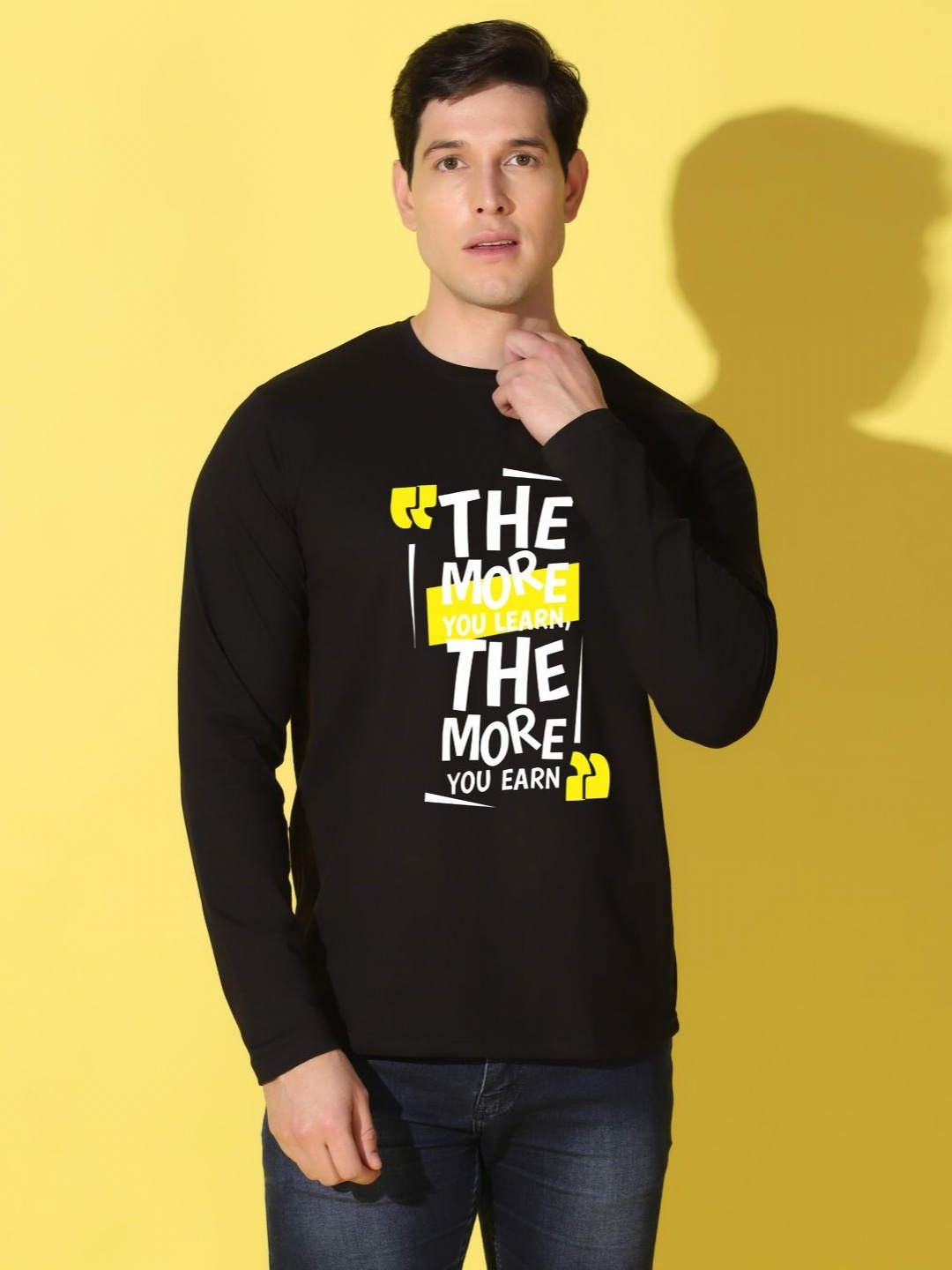 

WOOSTRO Men Typography Printed Slim Fit T-shirt, Black