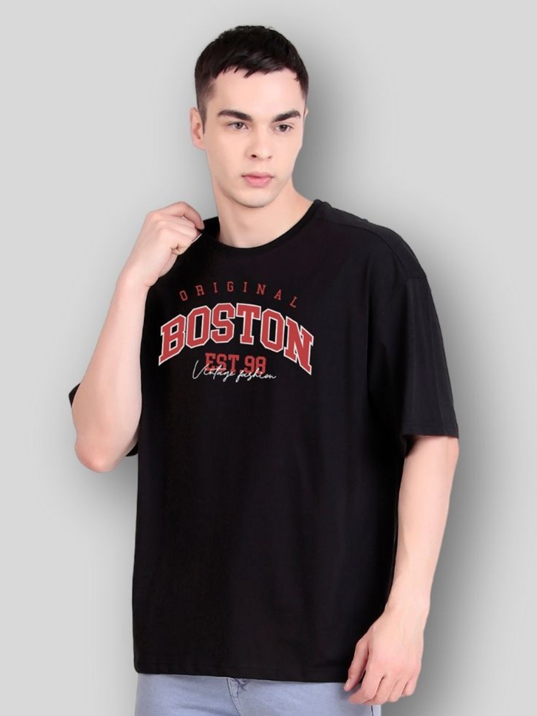 

FLYIND VOGUE OUTFIT Men Printed Bio Finish Applique T-shirt, Black