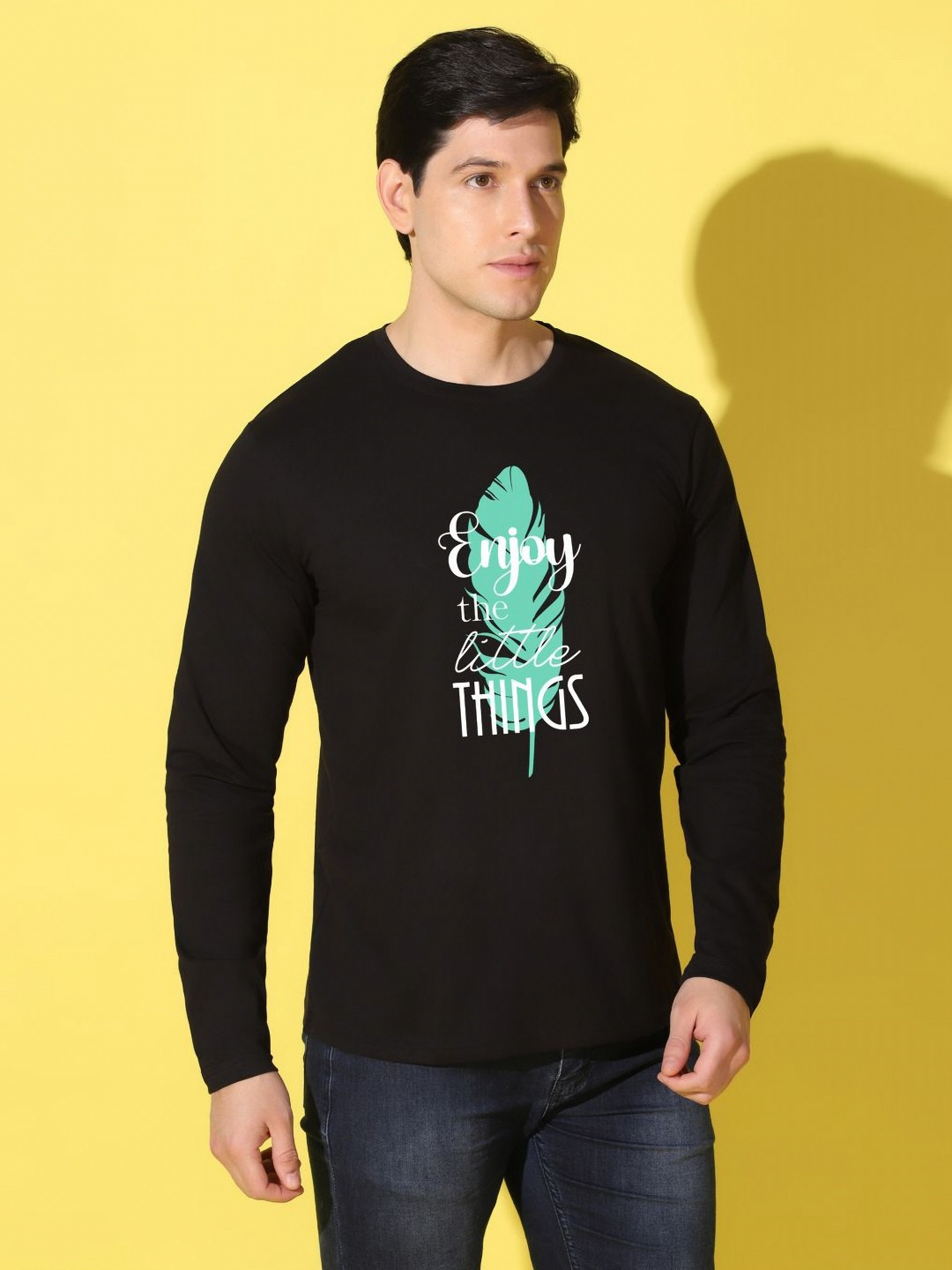 

WOOSTRO Men Typography Printed Slim Fit T-shirt, Black