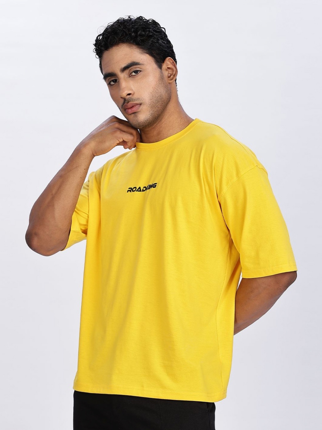 

Roadking Men Brand Logo Drop-Shoulder Sleeves Bio Finish Pockets T-shirt, Yellow