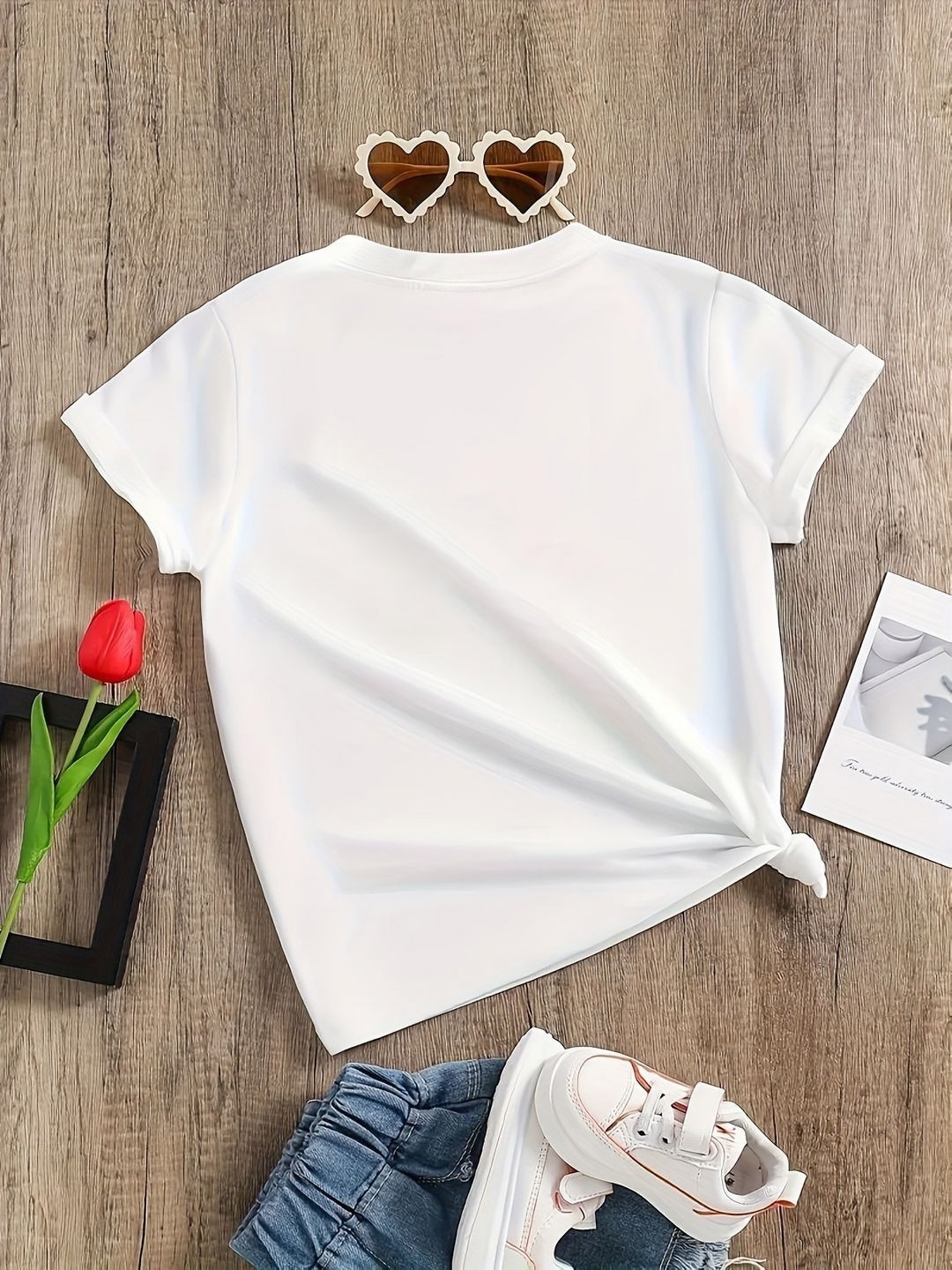 

YK Girls Striped Henley Neck Applique T-shirt, White