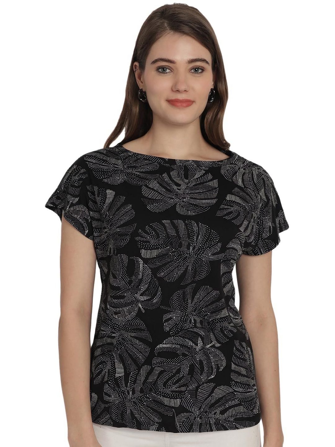 

SZN Women Printed Extended Sleeves Tropical Pockets T-shirt, Black