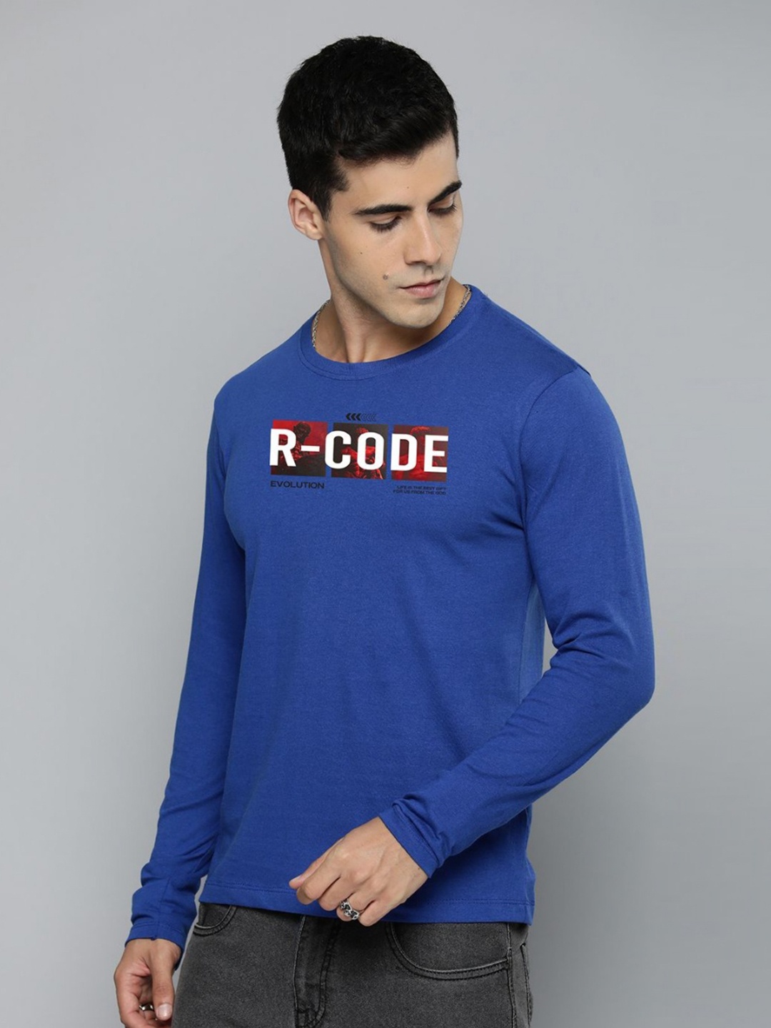 

R.Code by The Roadster Life Co. Men Typography Printed Pockets T-shirt, Blue
