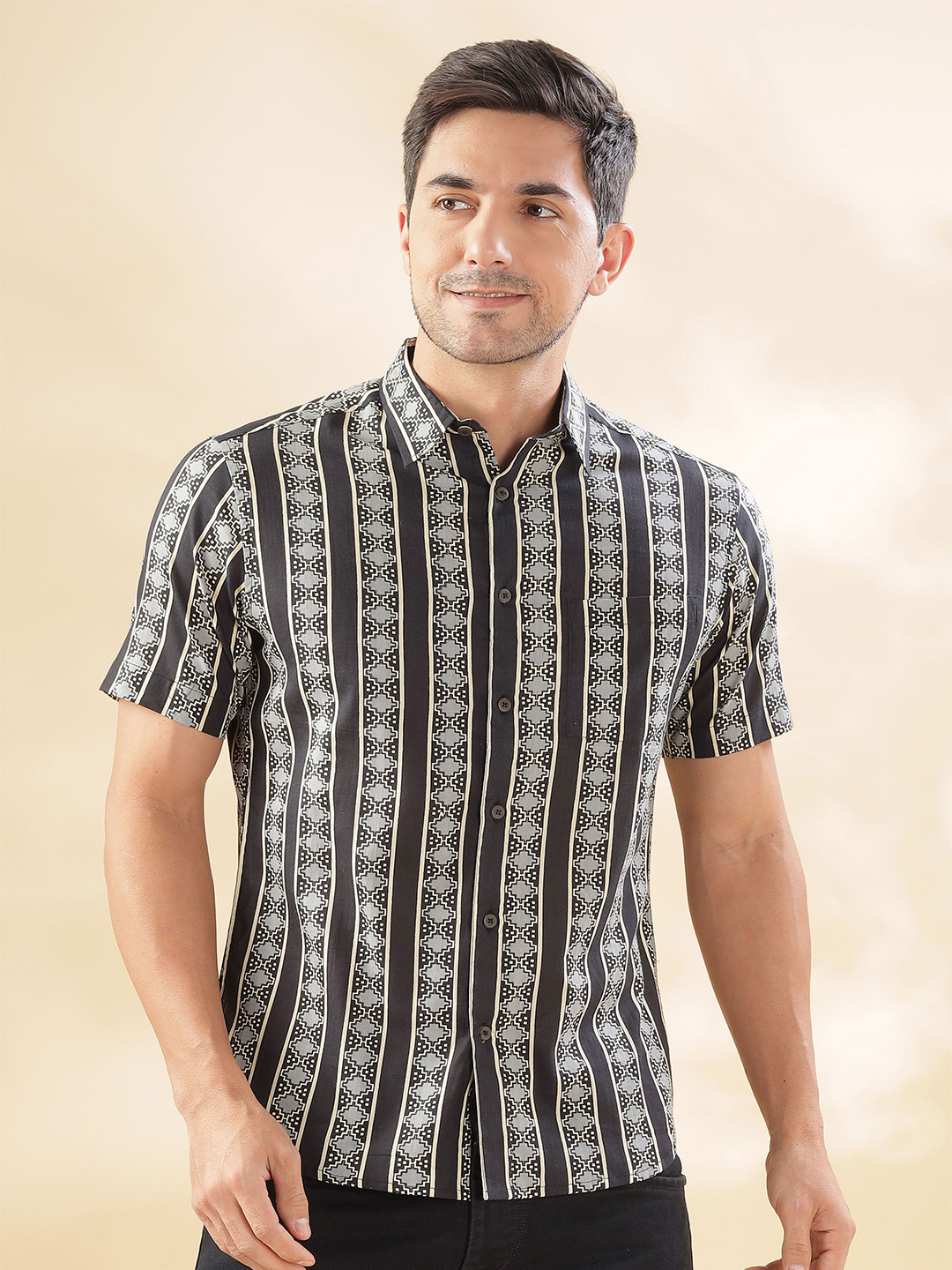 Anouk Men Standard Geometric Printed Cotton Casual Shirt