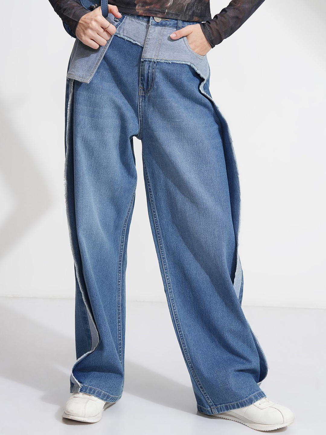 Street By Tokyo Talkies Women Regular Fit Mid-Rise Stretchable Jeans