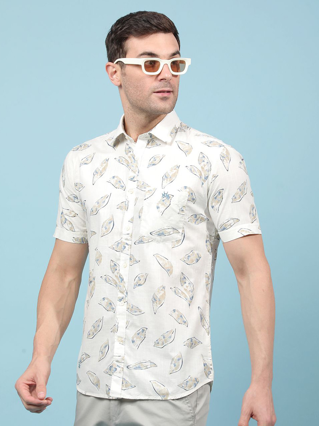 

Crimsoune Club Classic Floral Printed Spread Collar Cotton Opaque Slim Fit Casual Shirt, Beige