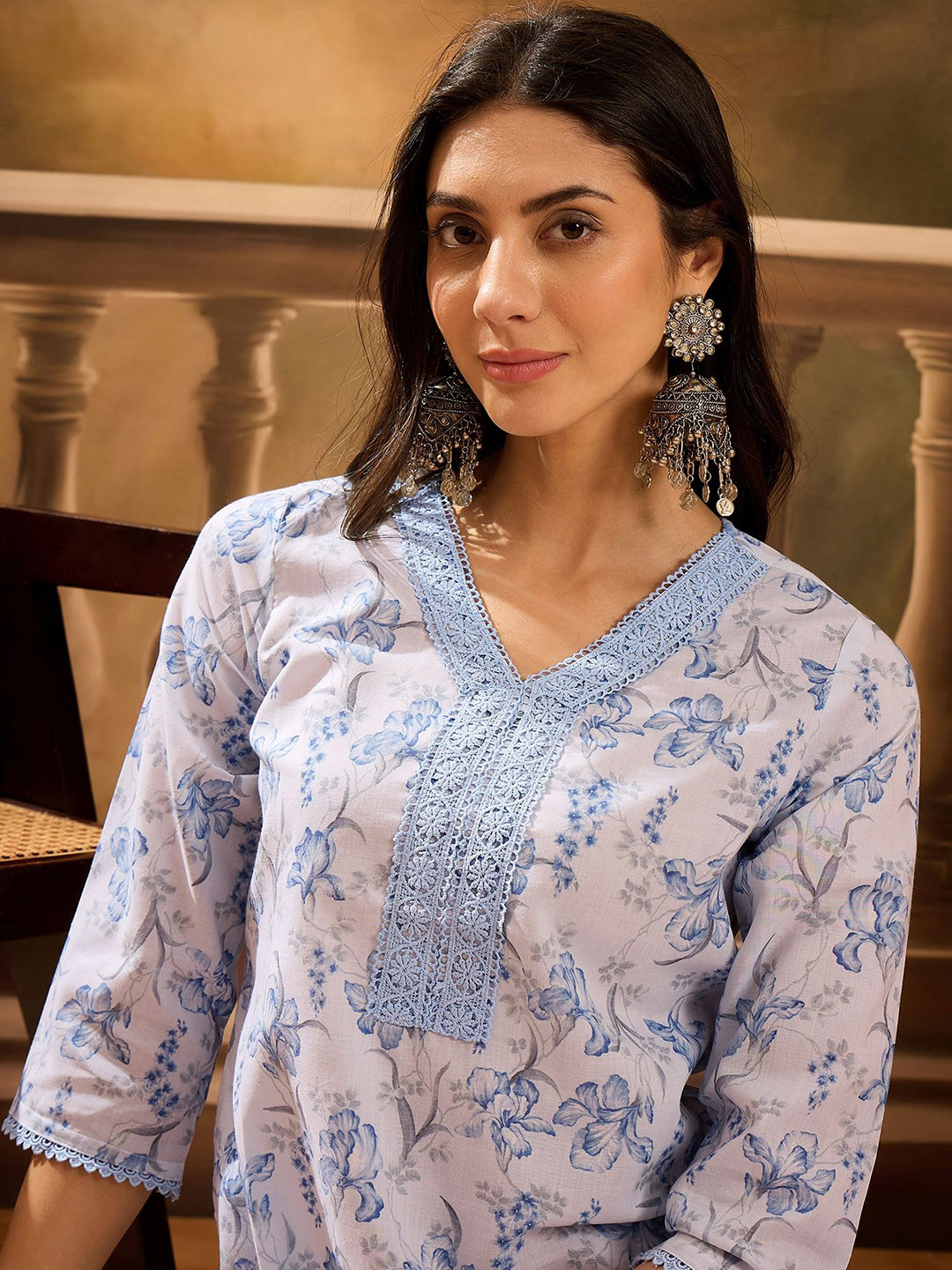 

Sangria Ethnic Floral Printed V Neck Kurta, White