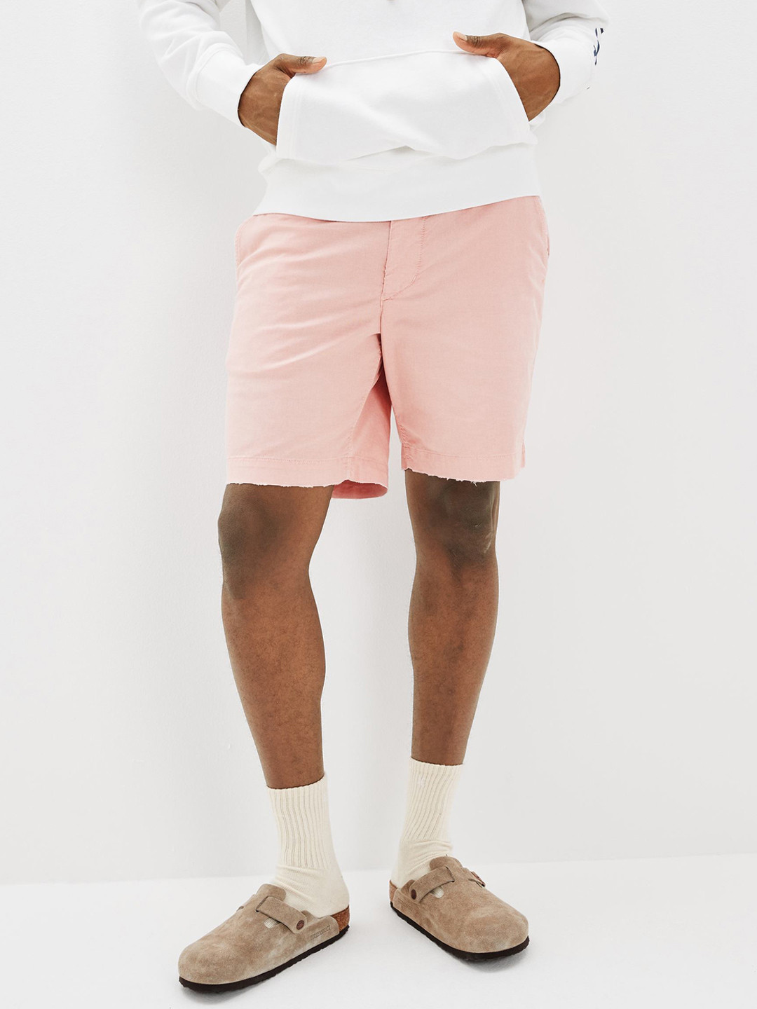 AMERICAN EAGLE OUTFITTERS Men Mid-Rise Chino Shorts