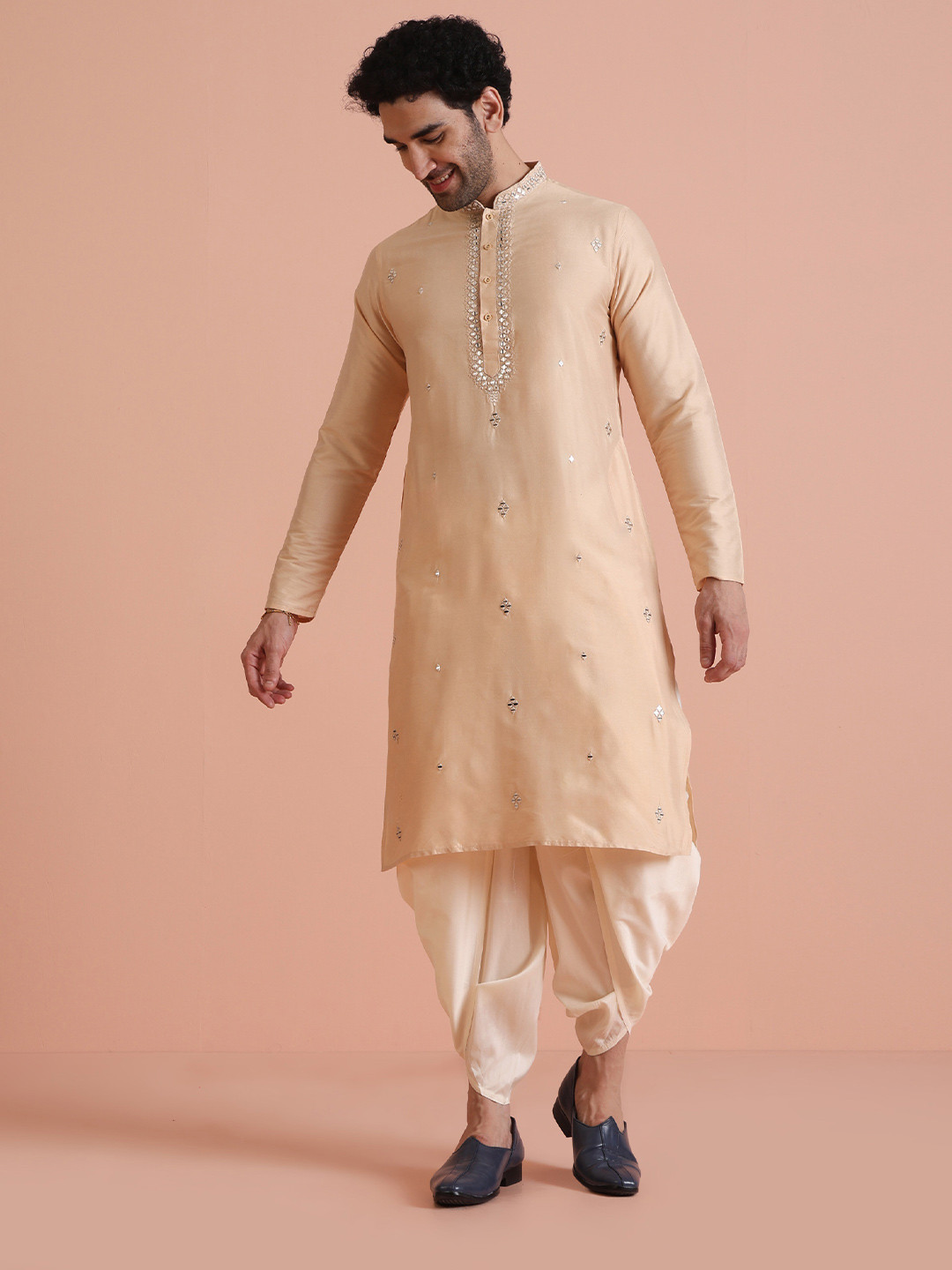 KISAH Men Mirror Work Embroidered Regular Fit Abstract Print Kurta