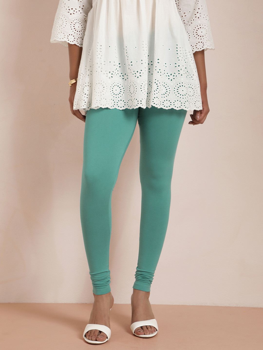 TWIN BIRDS Women Teal Blue Solid Churidar-Length Leggings