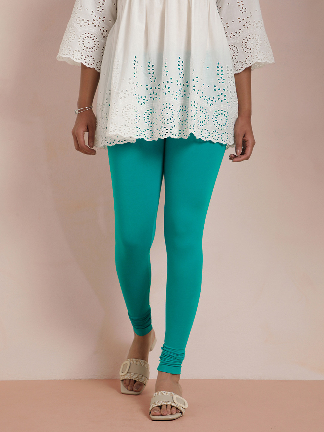 TWIN BIRDS Women Turquoise Blue Solid Churidar-Length Leggings