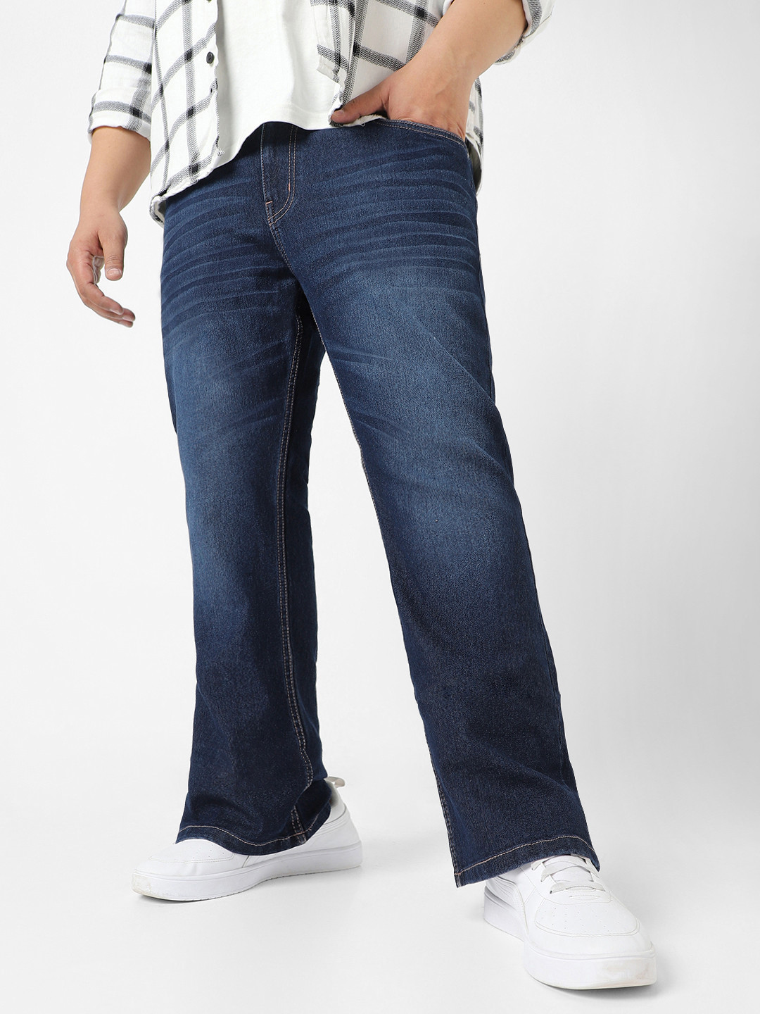 Urbano Plus Men Mid-Rise Light Fade Clean Look Stretchable Bootcut Jeans