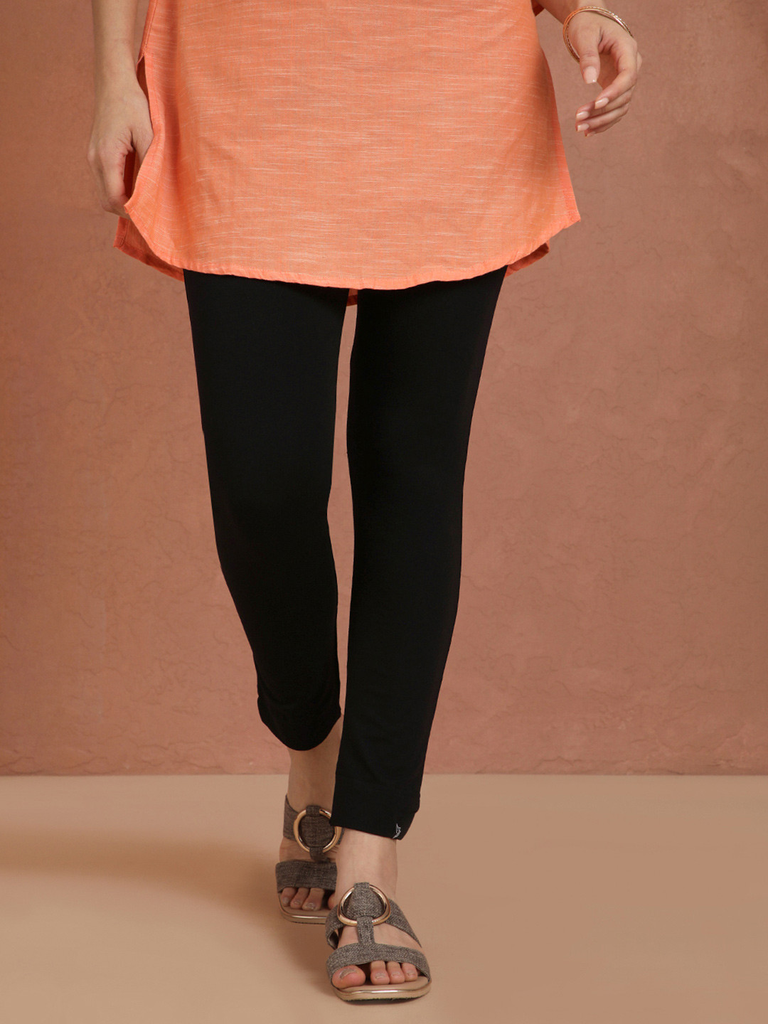 TWIN BIRDS Women Regular Fit Sleek Ethnic Knitted Kurti Pant with Functional Pocket