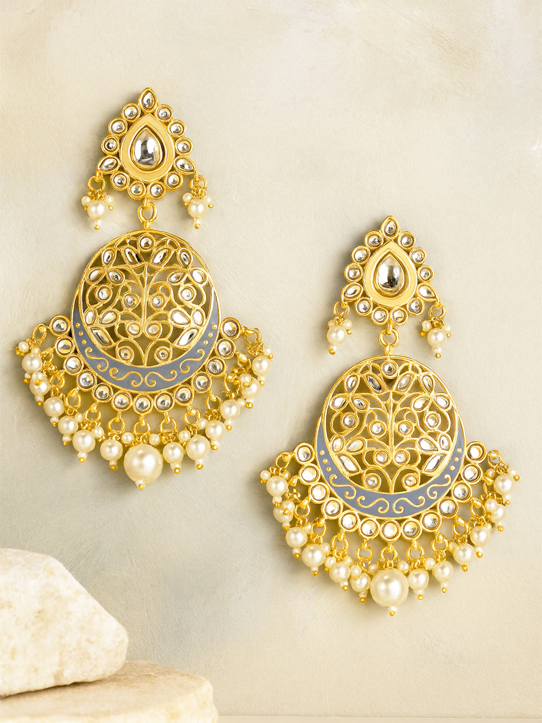 KARATCART Grey & Gold-Plated Kundan Classic Chandbalis Earrings