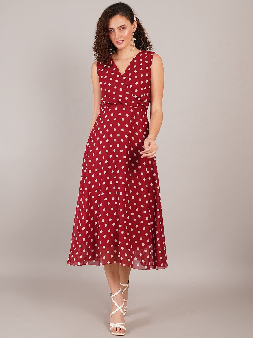 Curvydrobe Women Polka Dots Printed Georgette Midi Dress