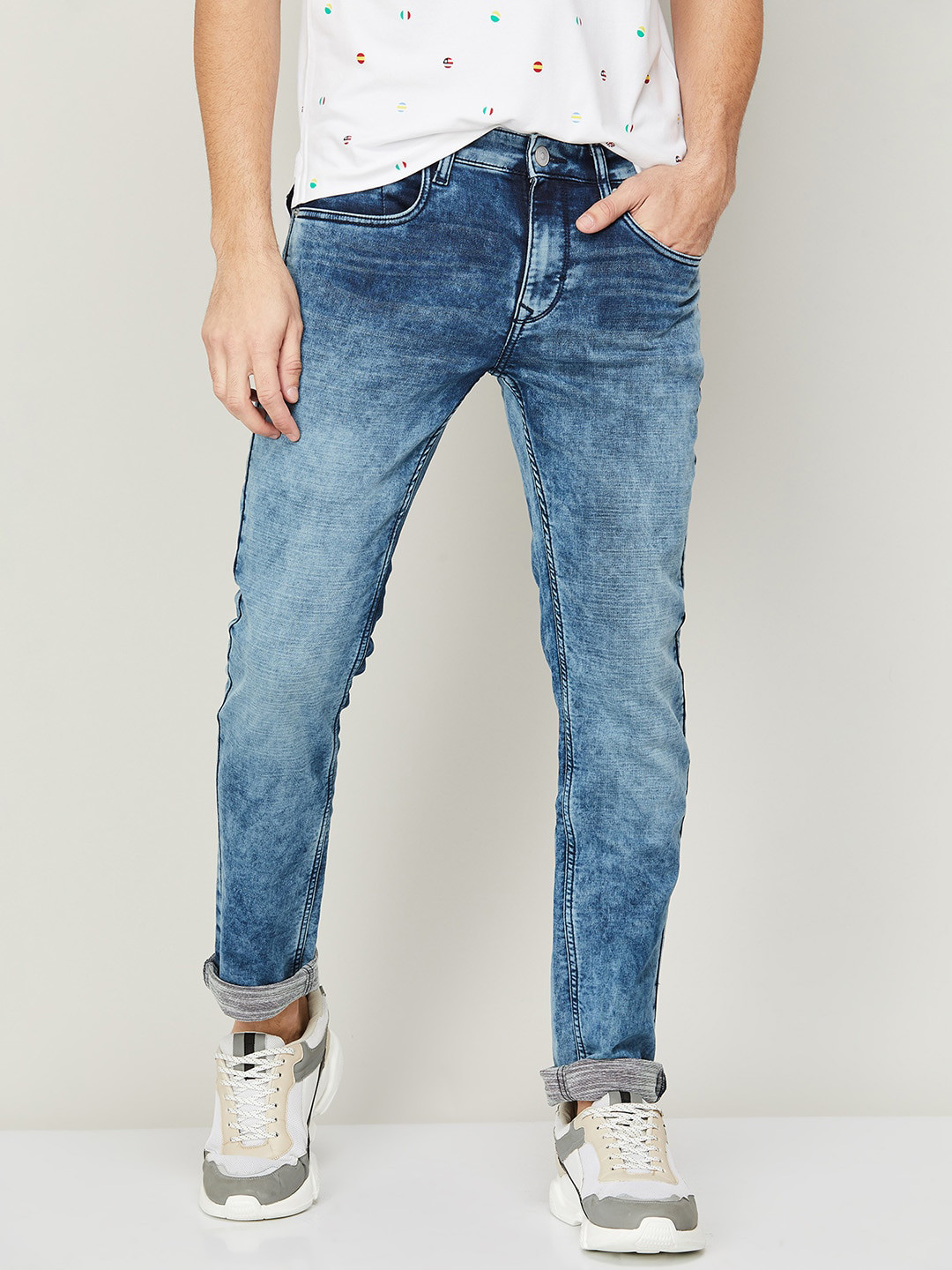 

Fame Forever by Lifestyle Men Blue Solid Skinny Fit Heavy Fade Cotton Jeans