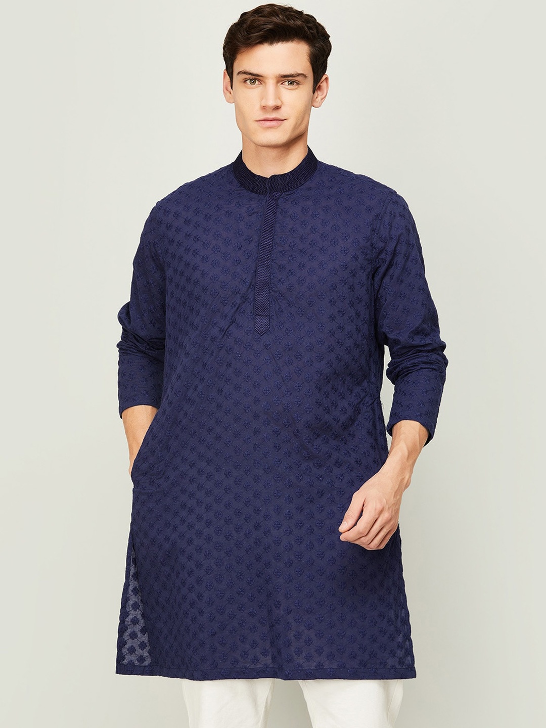 

Melange by Lifestyle Men Navy Blue Floral Embroidered Cotton Kurta
