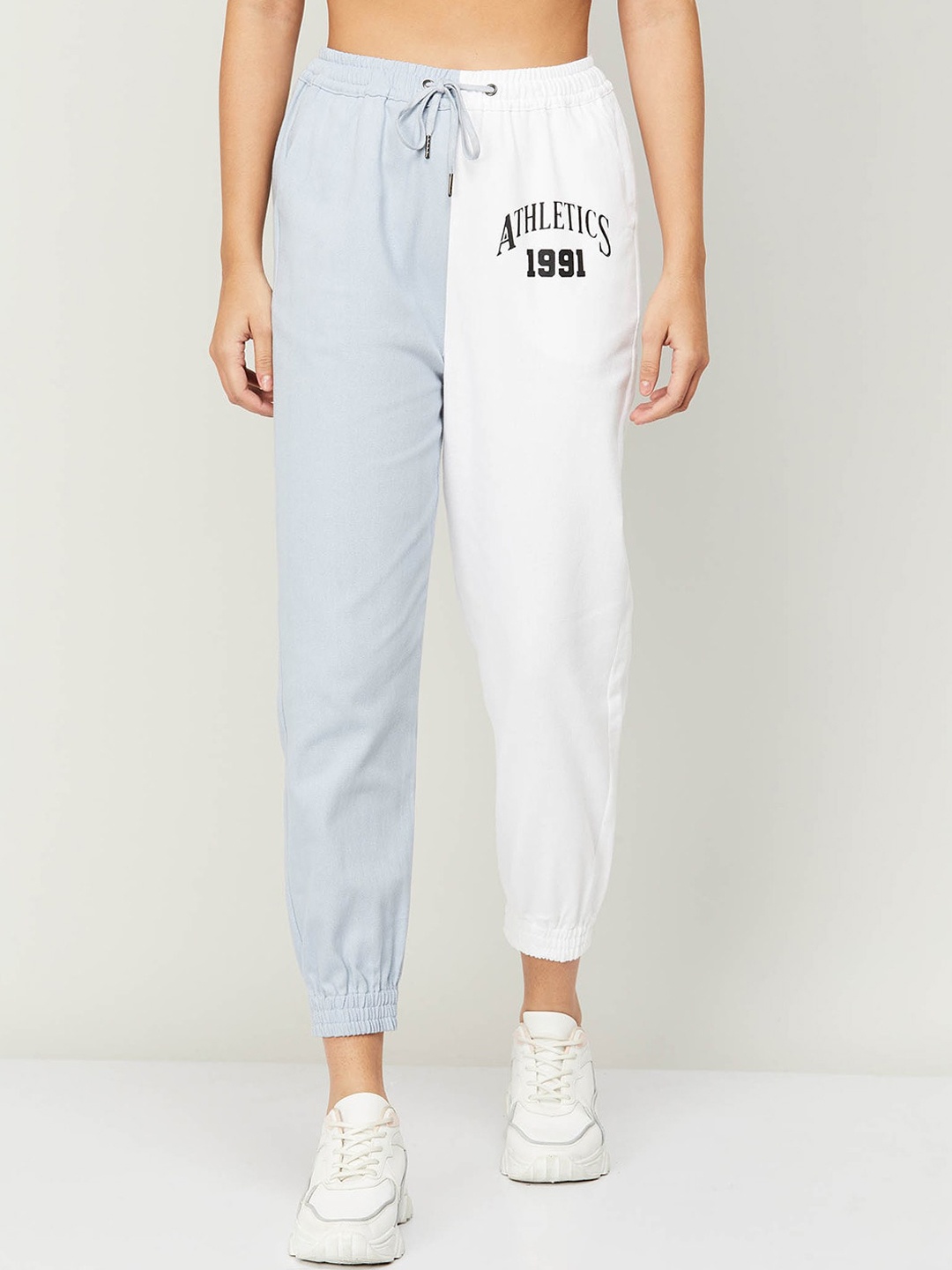 

Ginger by Lifestyle Women White Colourblocked Joggers
