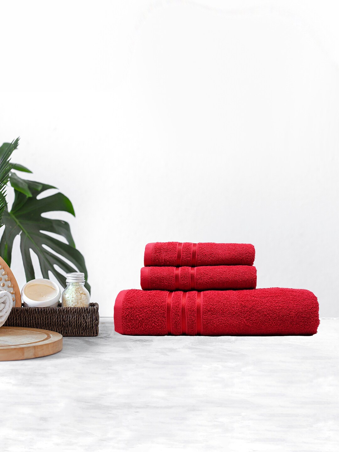 

Trident Set of 3 Red Solid 380 GSM Pure Cotton Towel Set