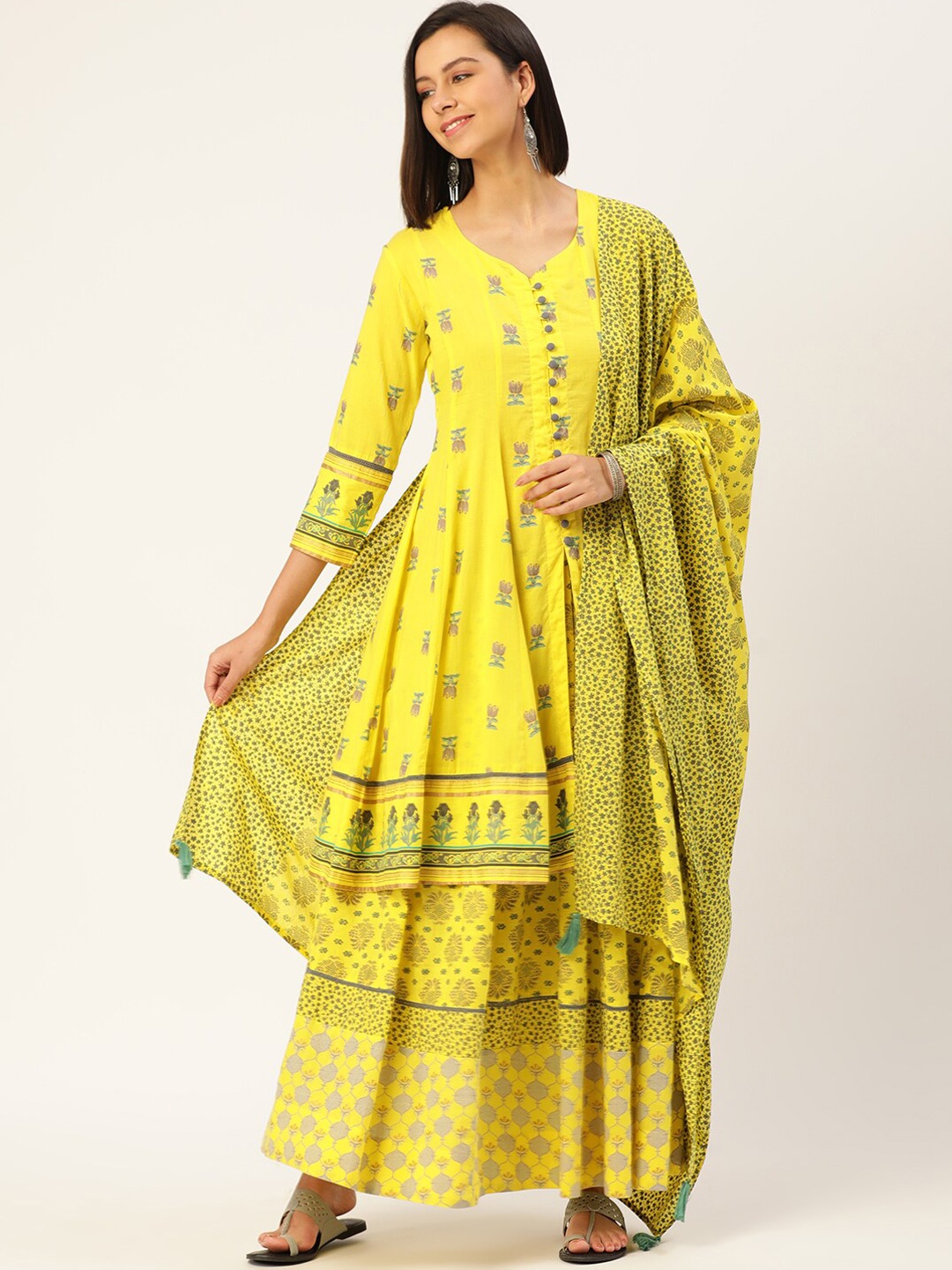 

HERE&NOW Women Yellow Floral Printed Panelled Pure Cotton Kurta with Skirt & Dupatta