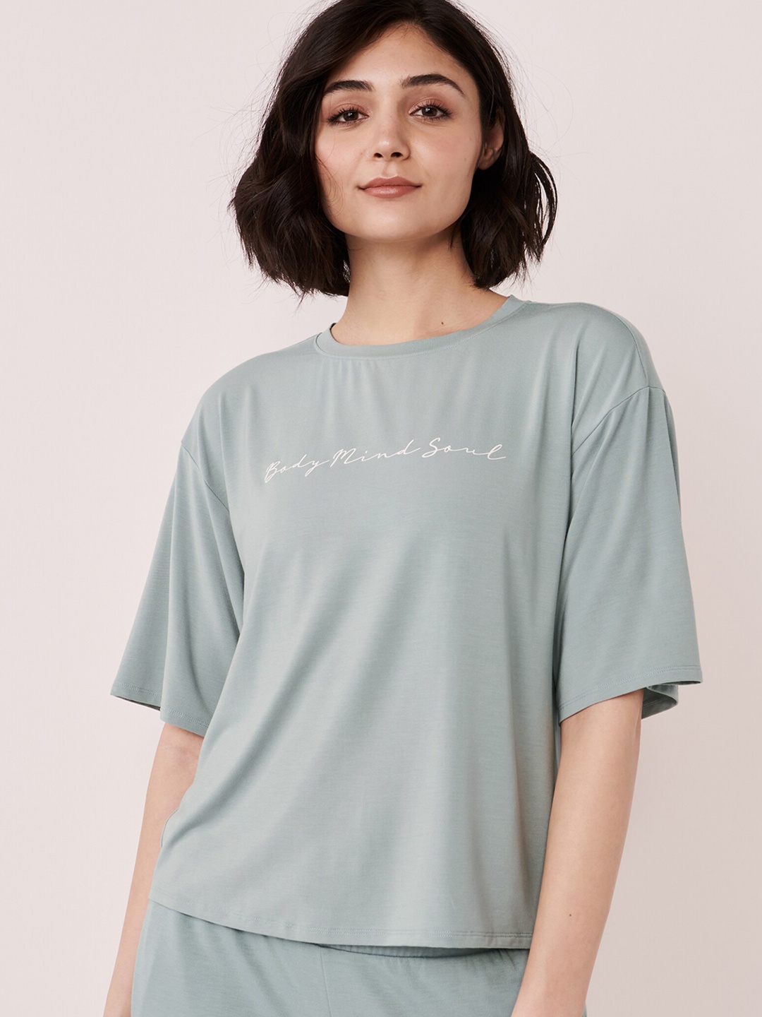 

La Vie en Rose Women Blue Solid Drop-Shoulder Lounge T-shirt