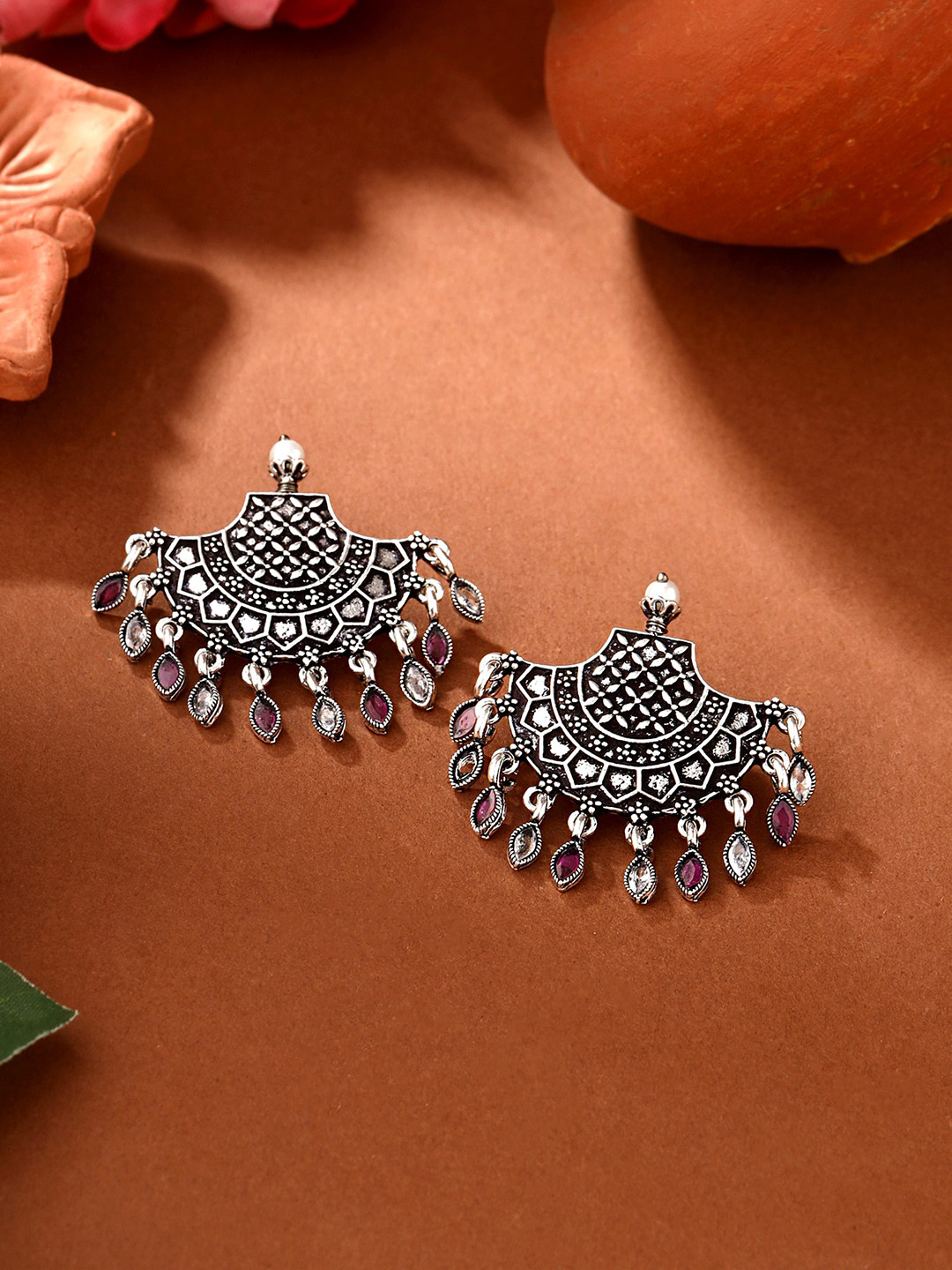 

Yellow Chimes Silver Oxidised Stone Dropped Stud Earrings