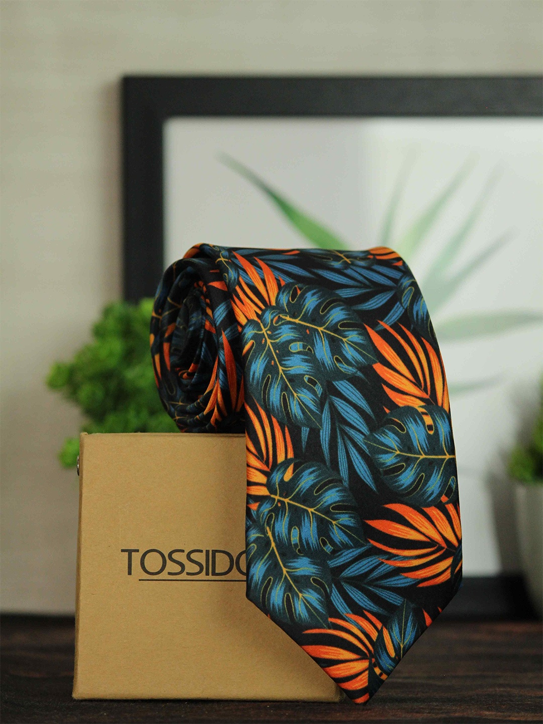 

Tossido Men Blue & Orange Printed Broad Tie