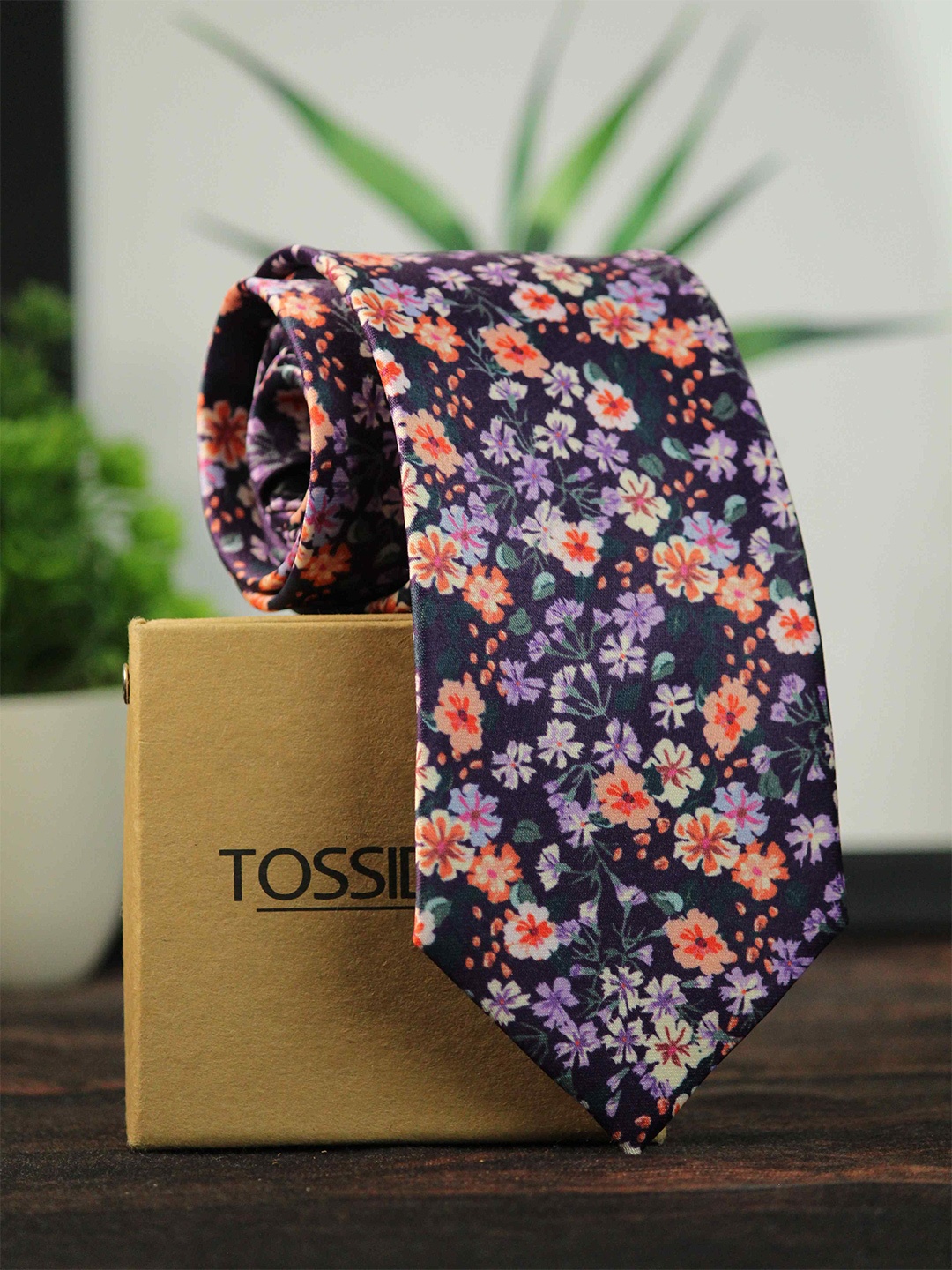 

Tossido Men Purple & White Printed Broad Tie