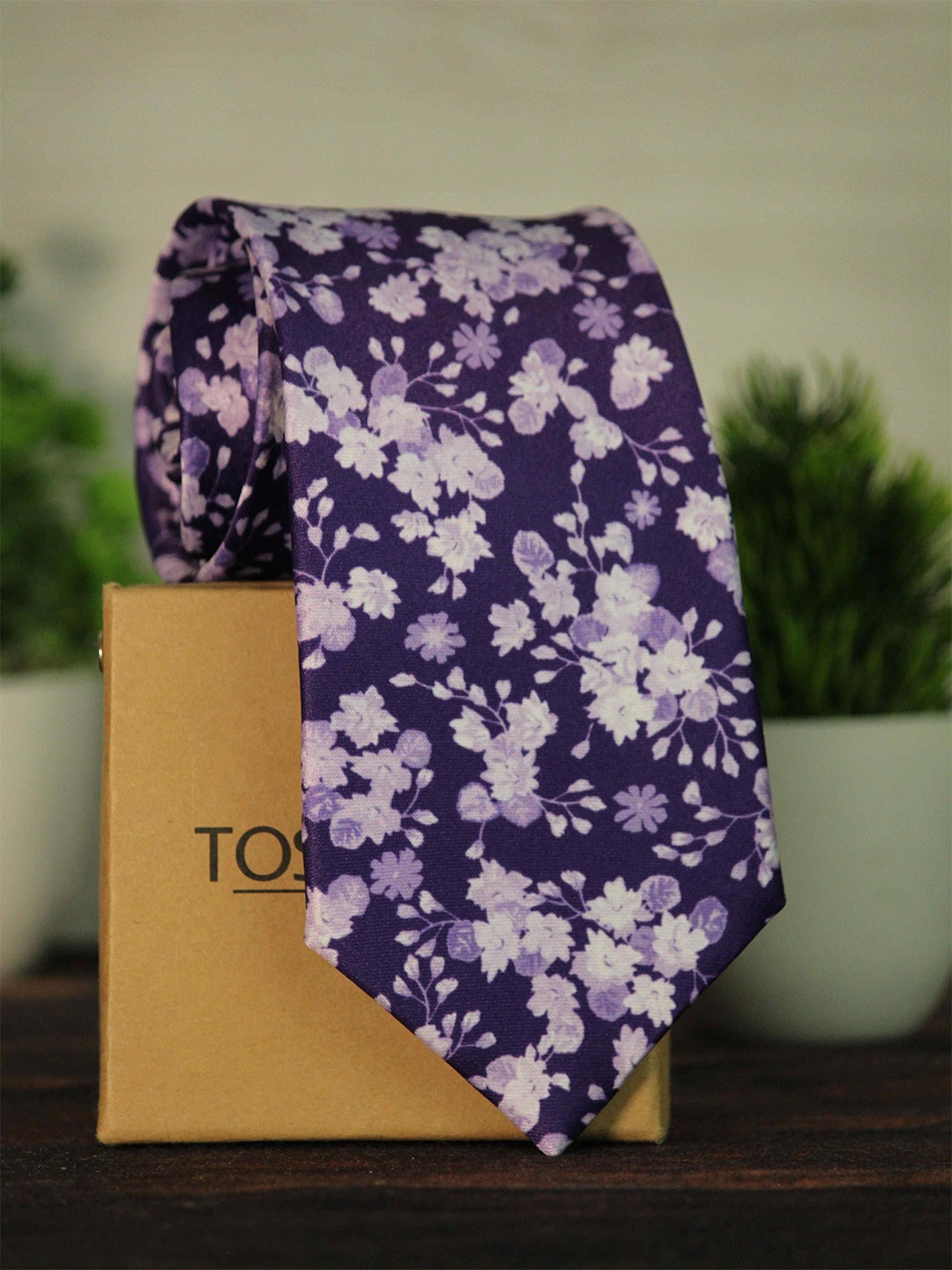 

Tossido Men Purple & White Printed Broad Tie
