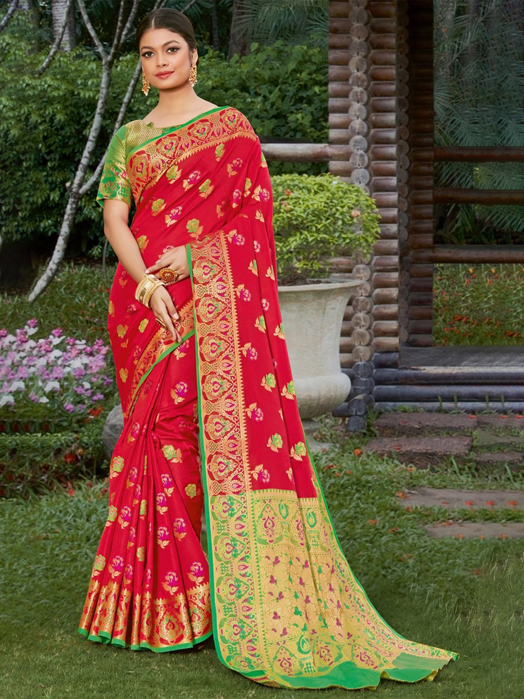 

KARAGIRI Red & Green Floral Zari Silk Blend Banarasi Saree