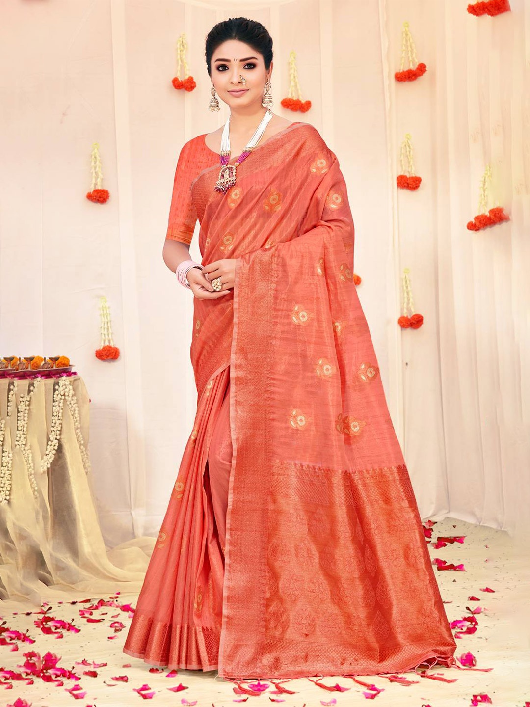 

KARAGIRI Peach-Coloured & Gold-Toned Floral Zari Organza Saree