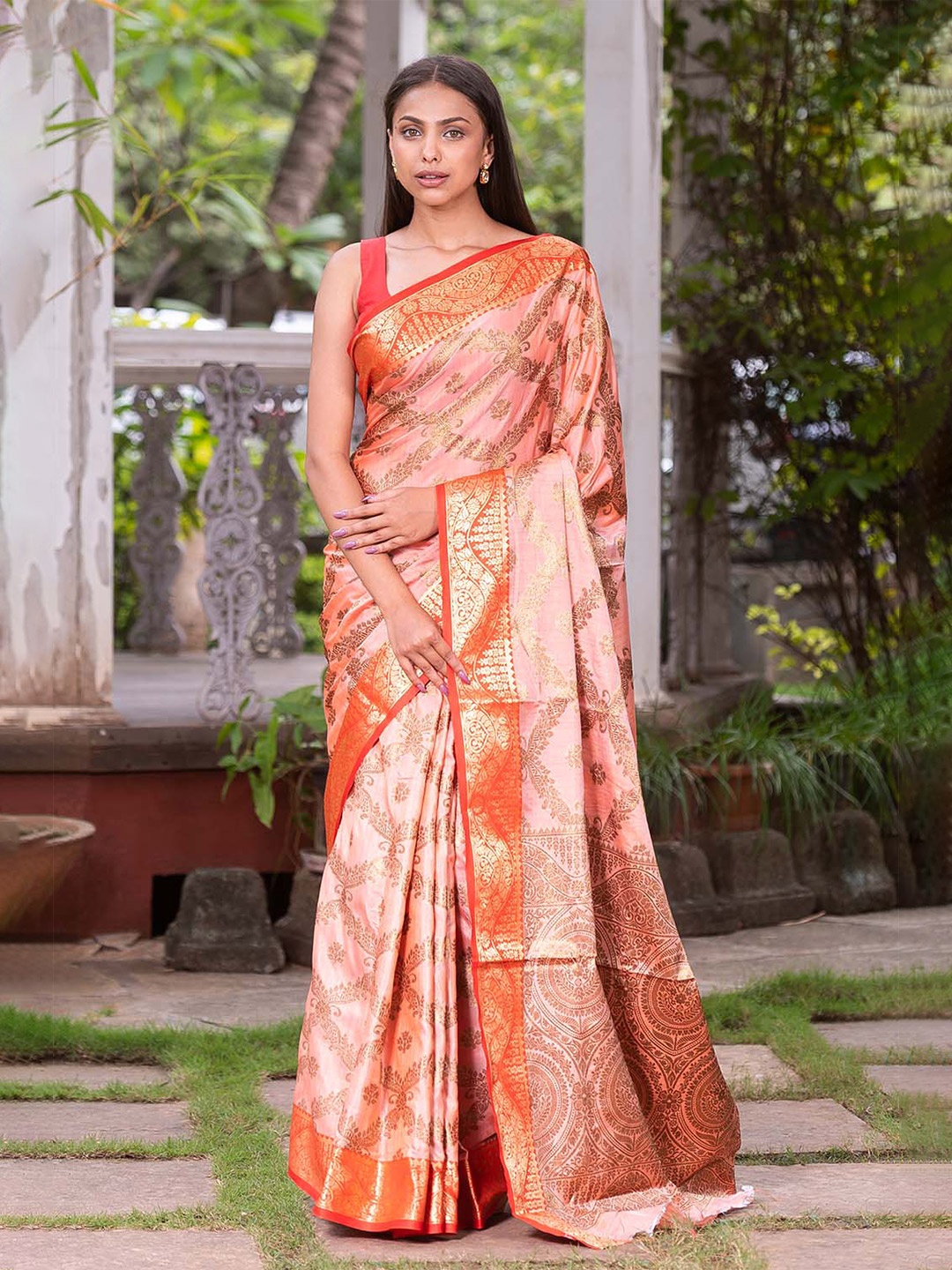 

KARAGIRI Pink & Red Woven Design Zari Banarasi Saree