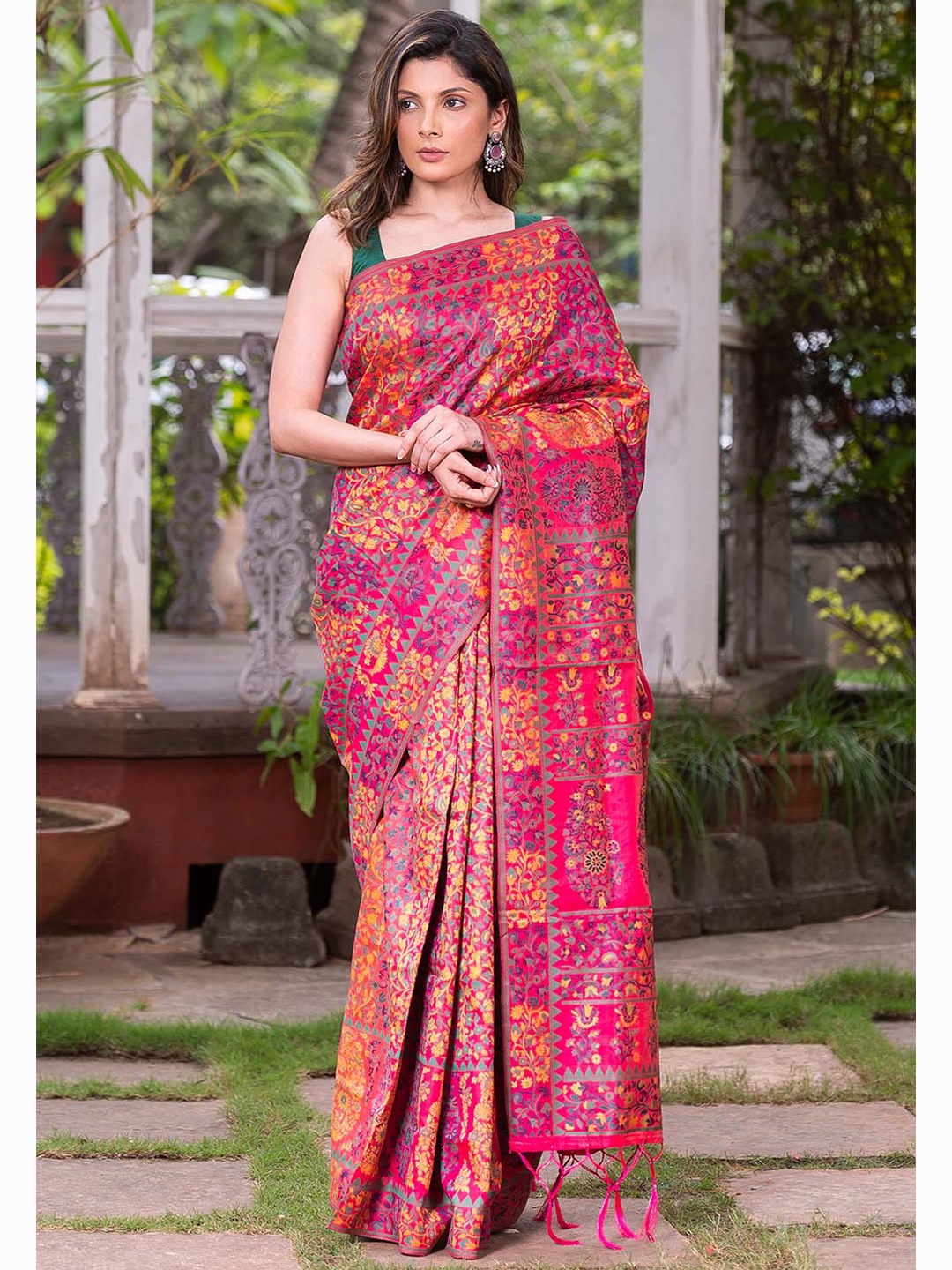 

KARAGIRI Pink & Orange Woven Design Zari Banarasi Saree