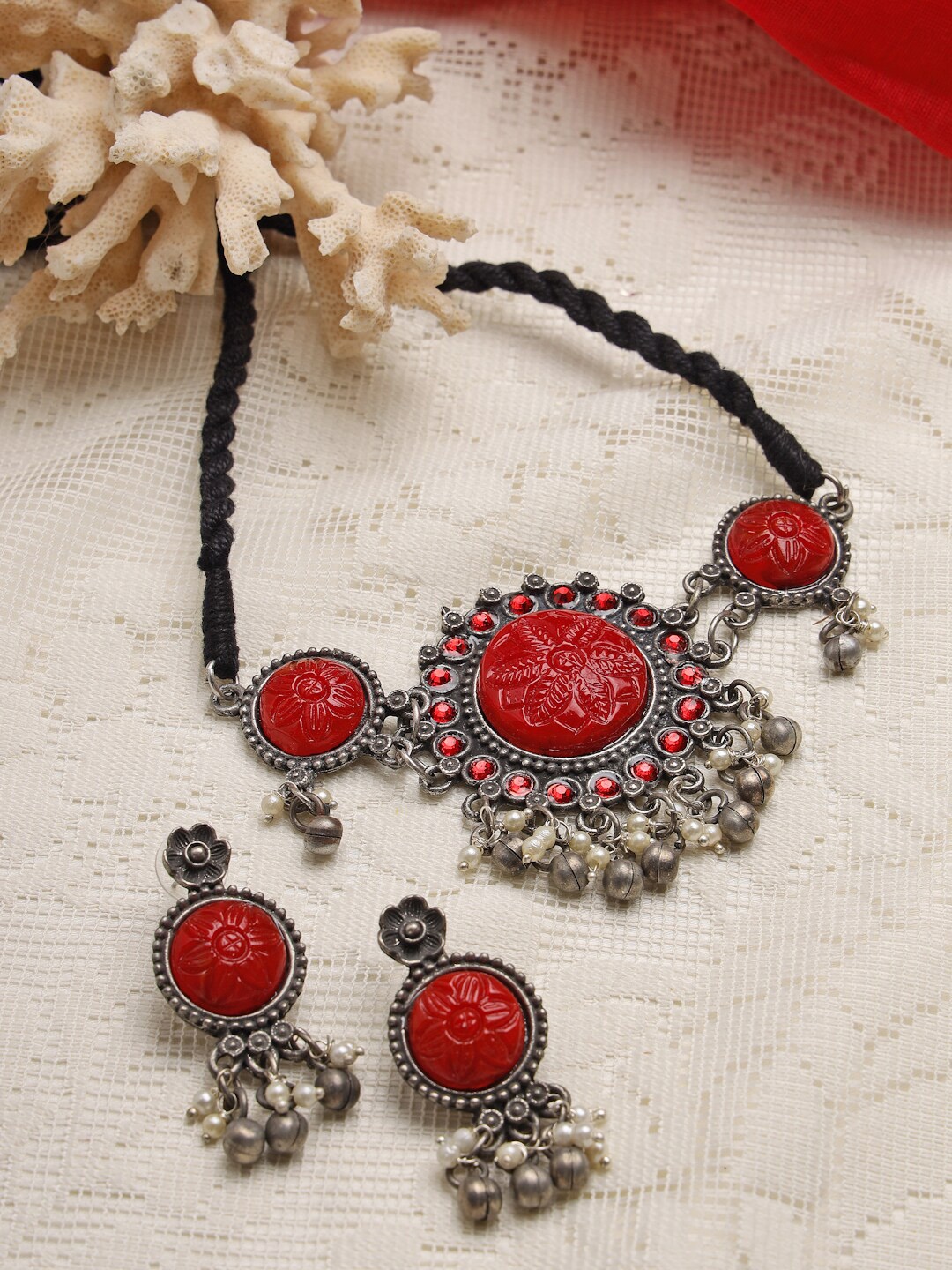 

Moedbuille Silver-Plated Red Agate & Pearls Studded Oxidised Jewellery Set