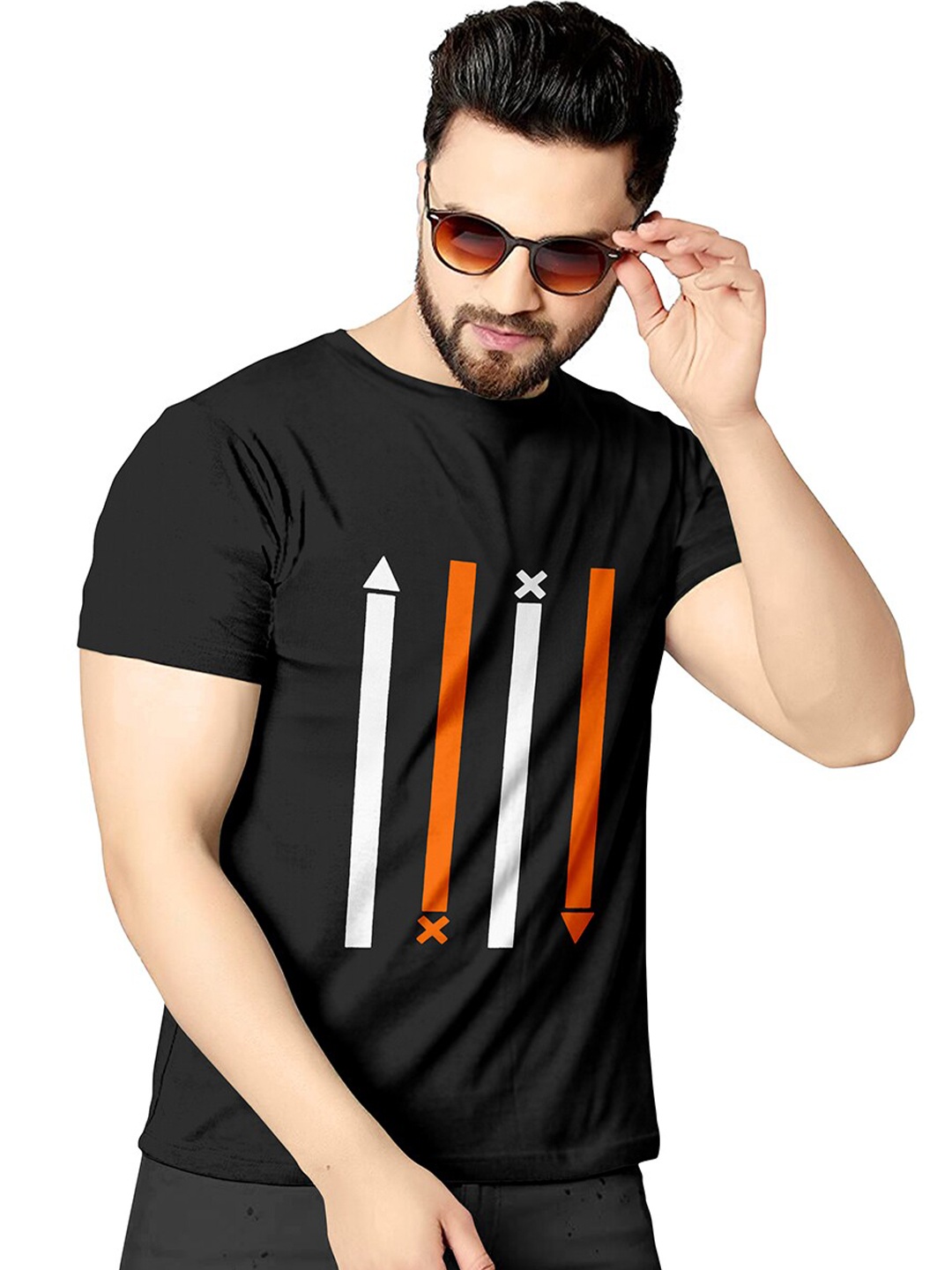 

KAJARU Men Black & Orange T-shirt