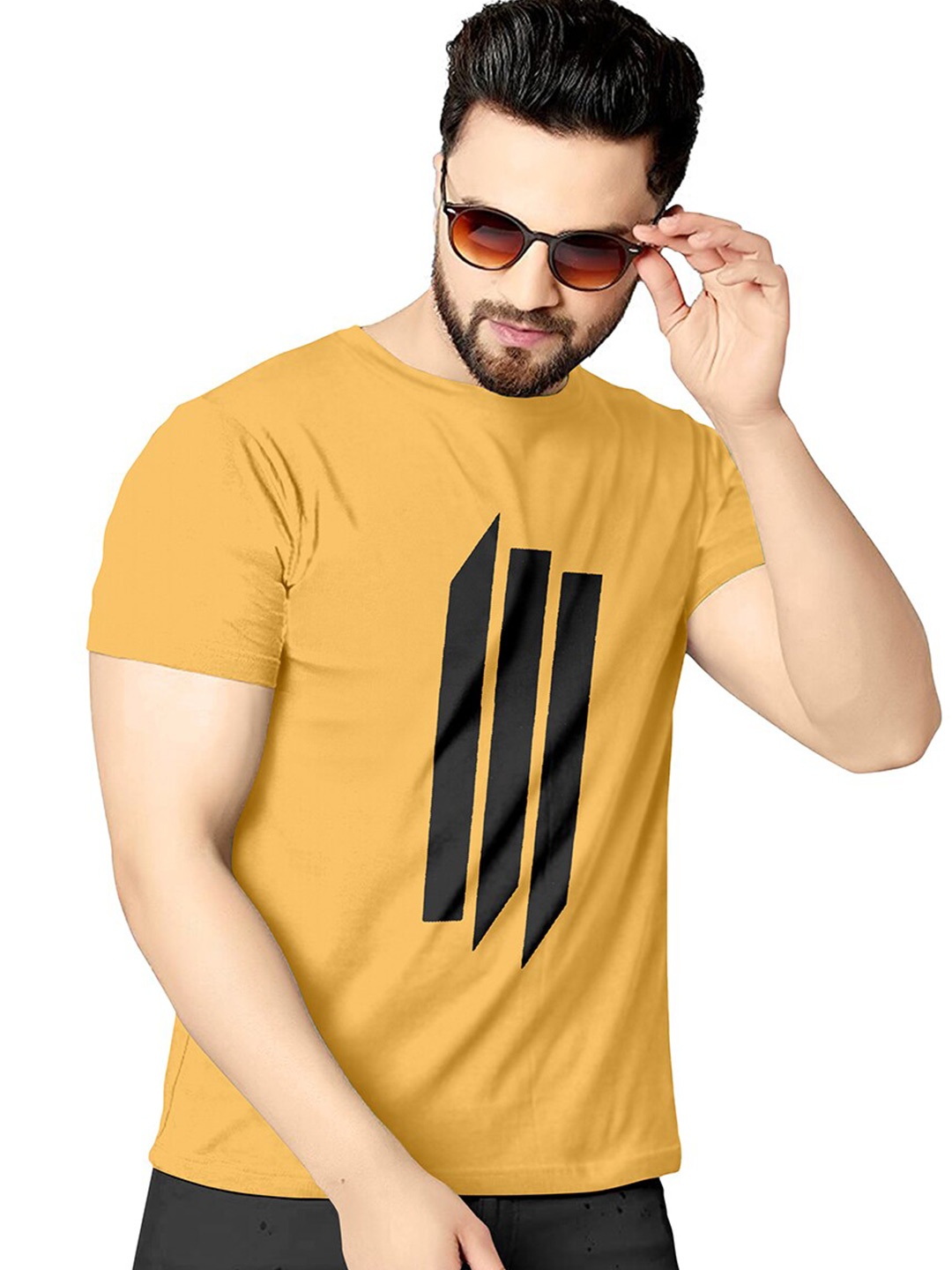 

KAJARU Men Mustard Yellow Striped T-shirt
