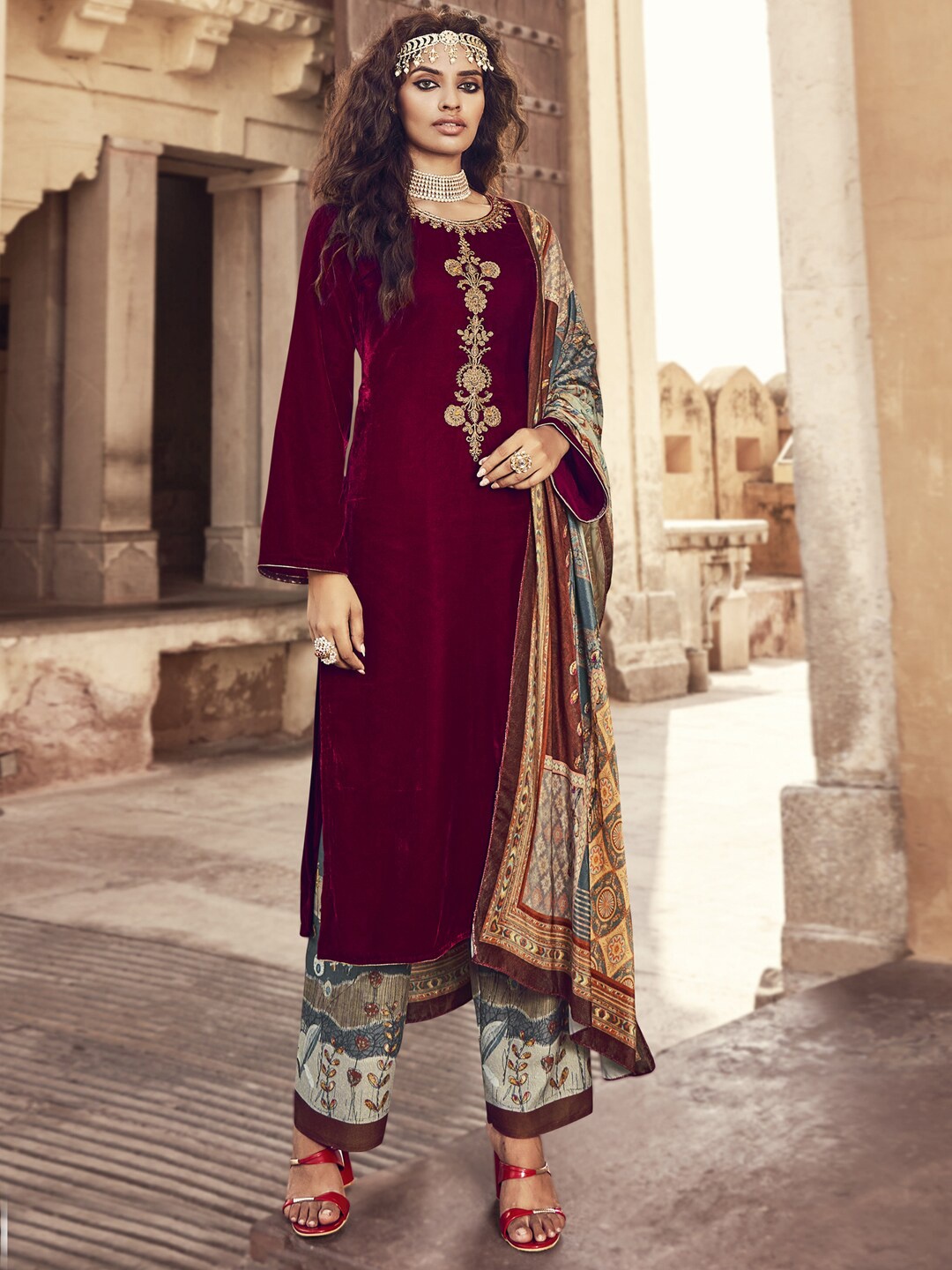 

Stylee LIFESTYLE Women Maroon & Cream Embroidered Velvet Unstitched Dress Material