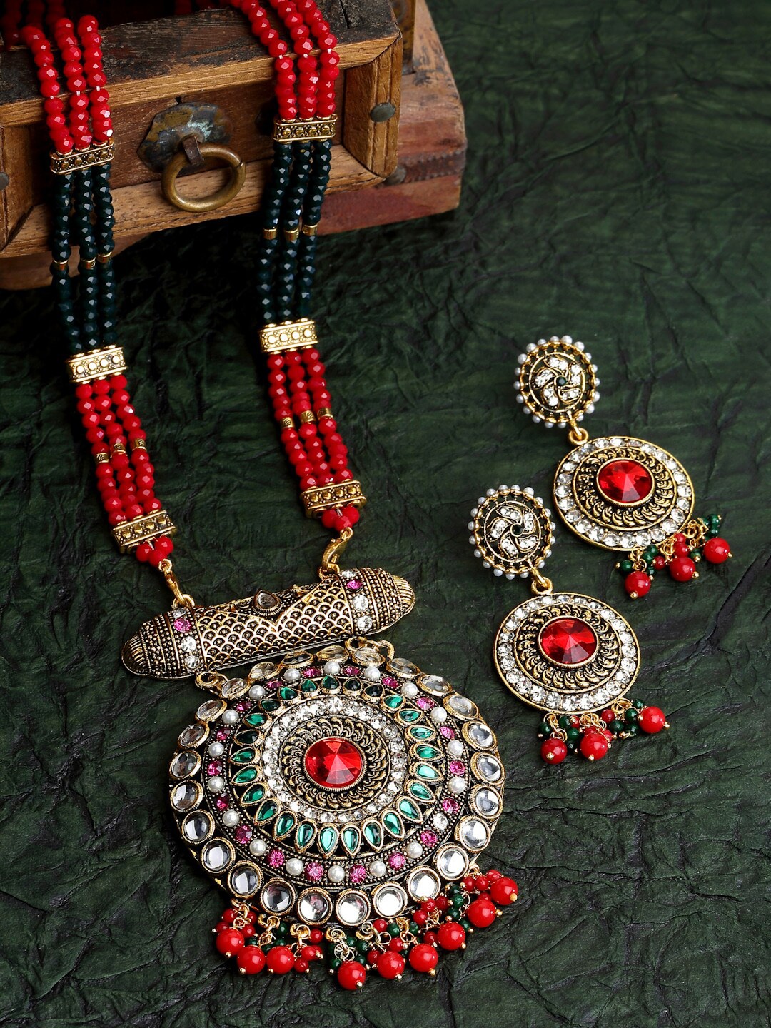 

Arrabi Green & Red Stone-Studded & Beaded Jewellery Set