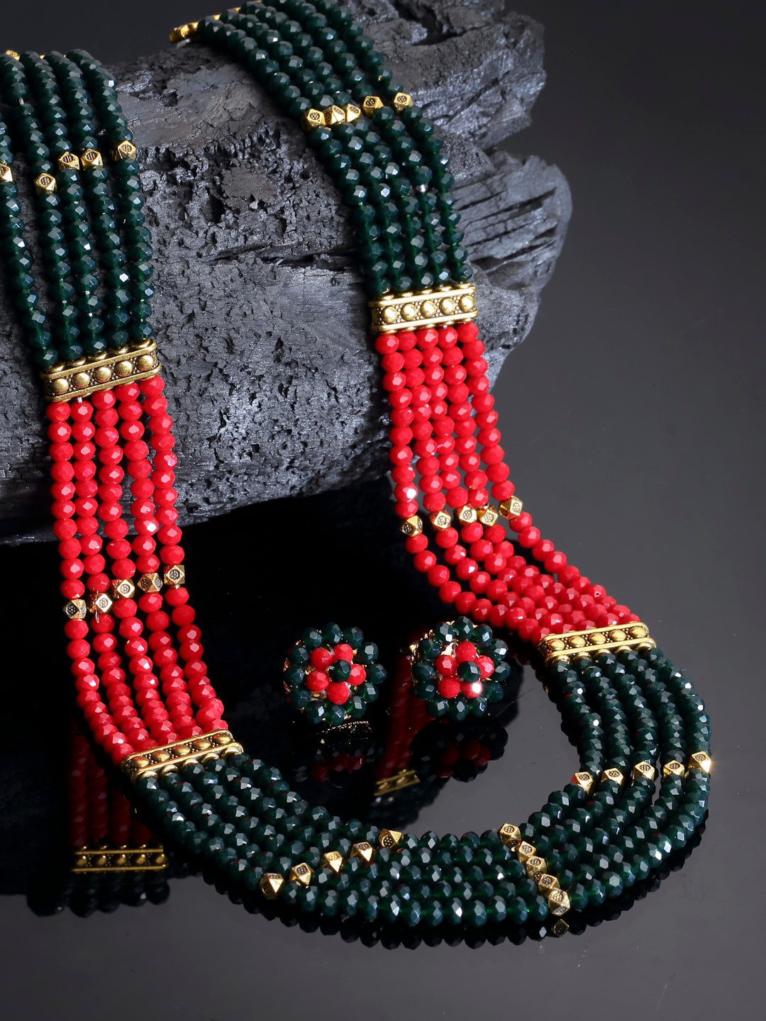 

Arrabi Green & Red Crystal Beaded Jewellery Set