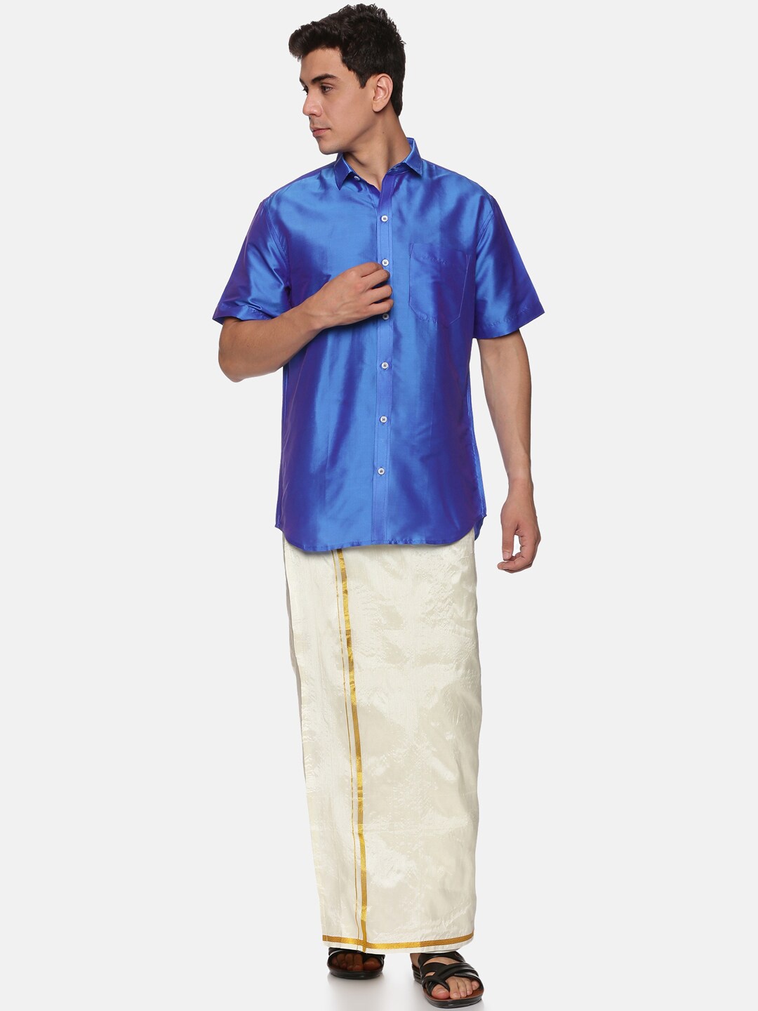 

Sethukrishna Men Blue & White Solid Shirt with Dhoti