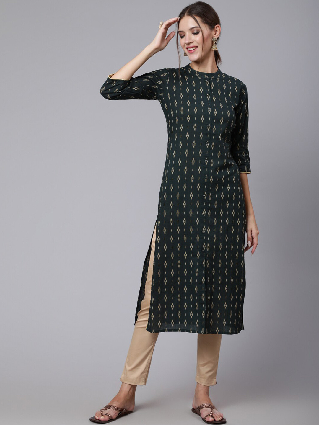

Nayo Women Green Geometric Printed Straight Kurta