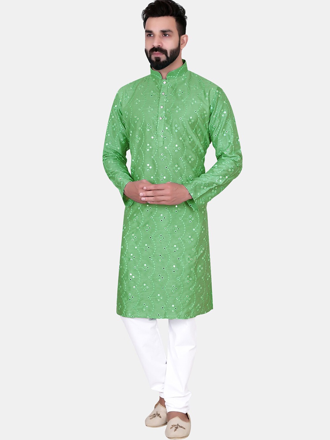 

Avaeta Men Green Embellished Sherwani Set