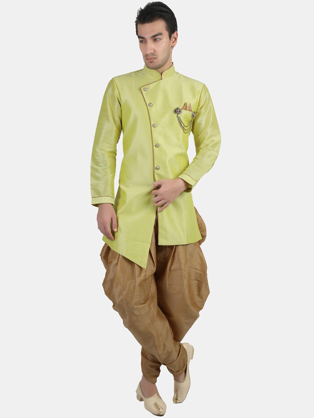 

Avaeta Men Fluorescent Green & Golden Solid Sherwani Set