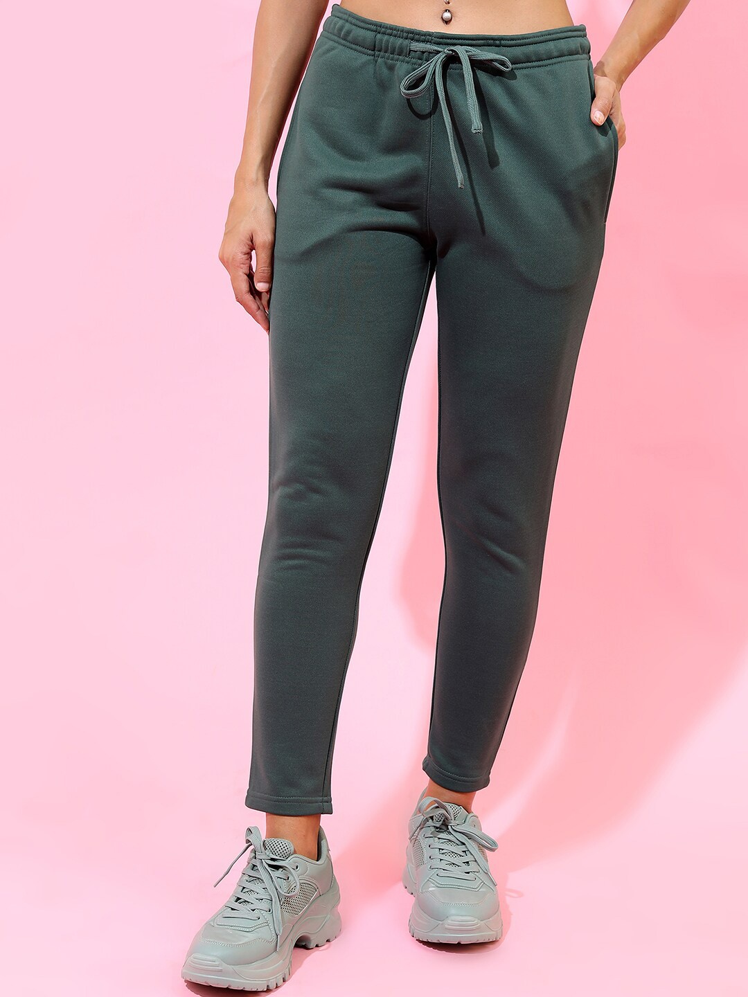 

Tokyo Talkies Women Green Solid Track Pants